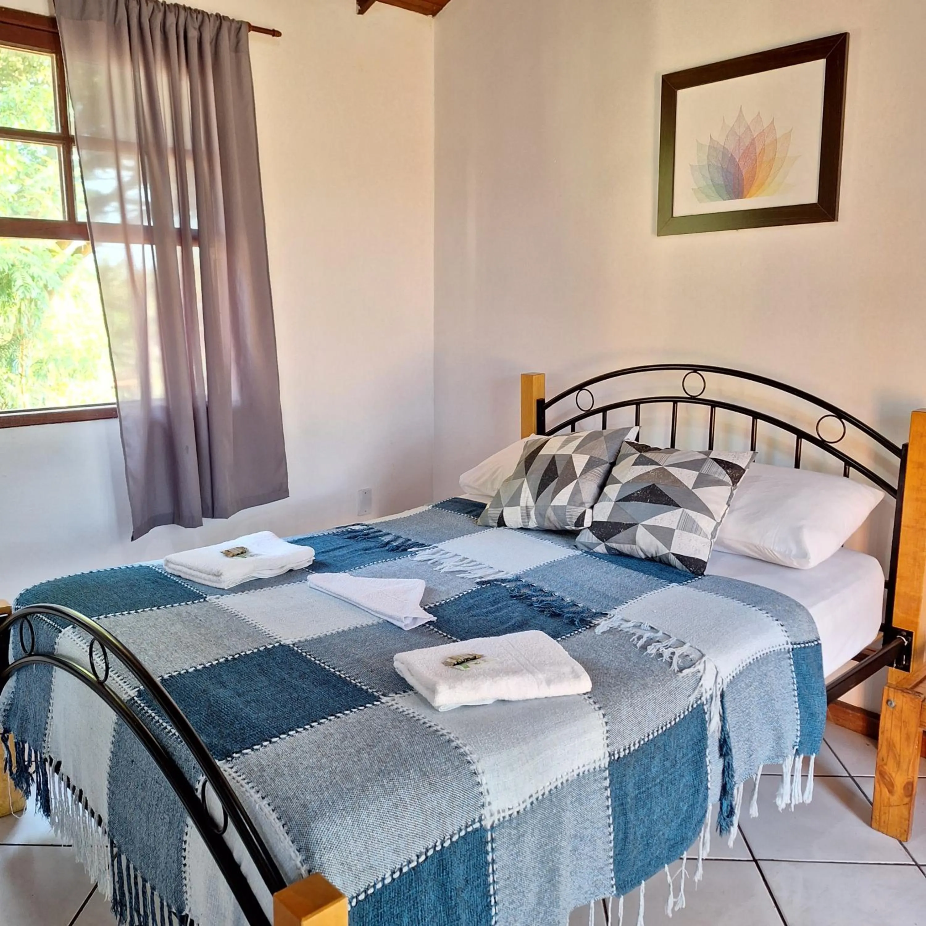 Bed in 5to Elemento House