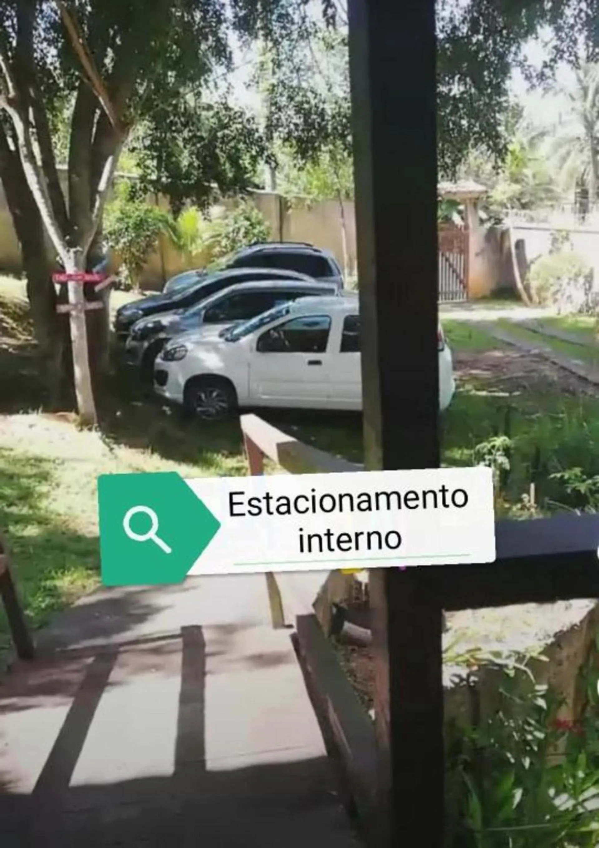 Parking in 5to Elemento House