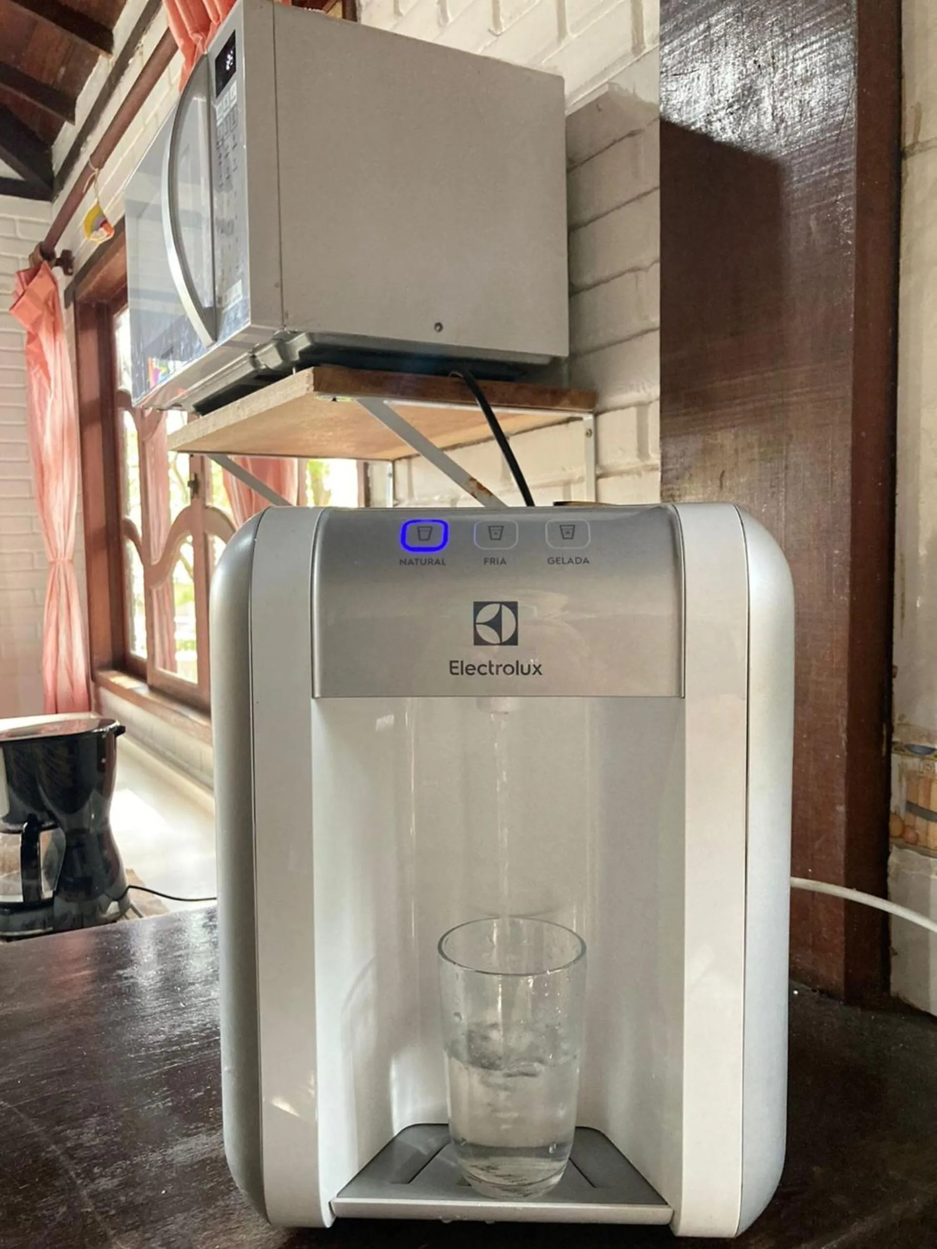 Communal kitchen in 5to Elemento House