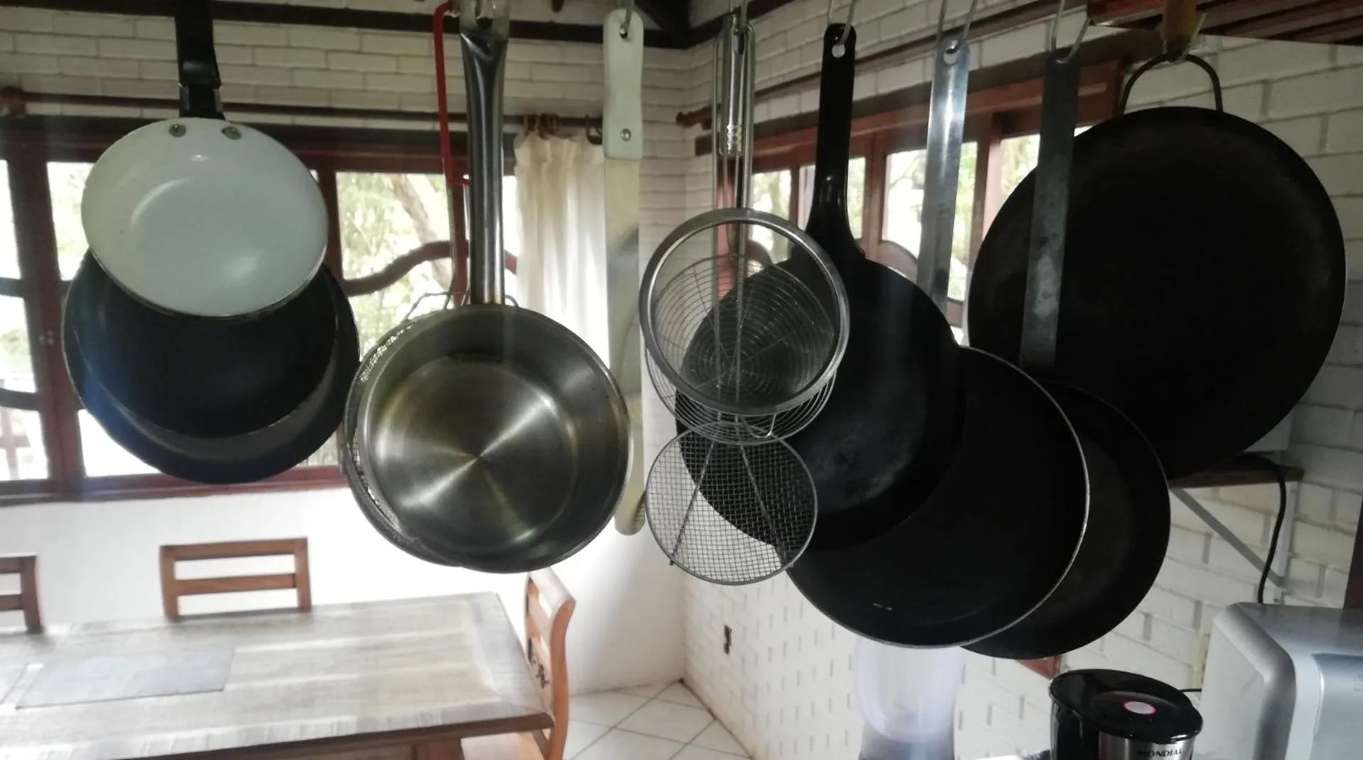 Communal kitchen in 5to Elemento House