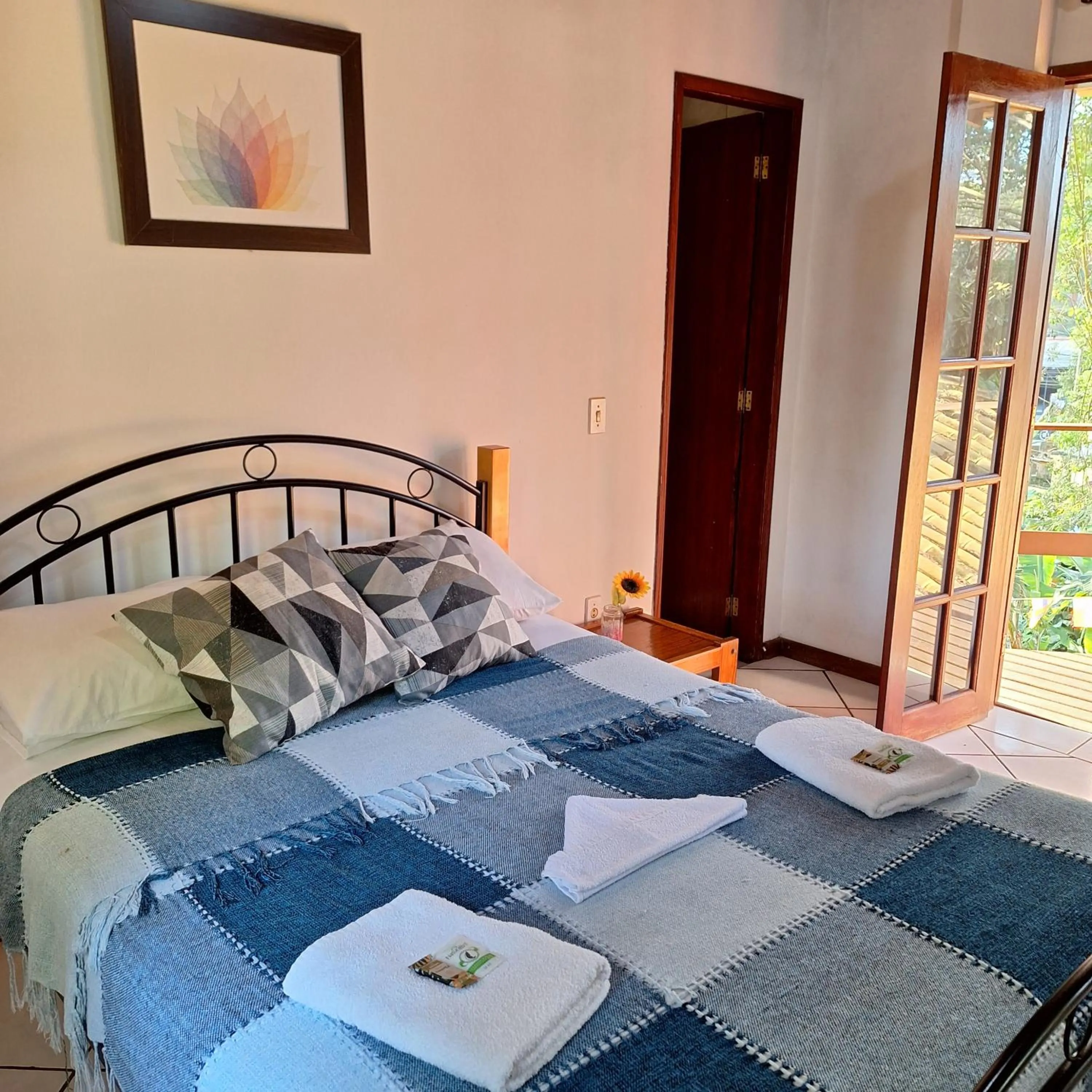 Bed in 5to Elemento House