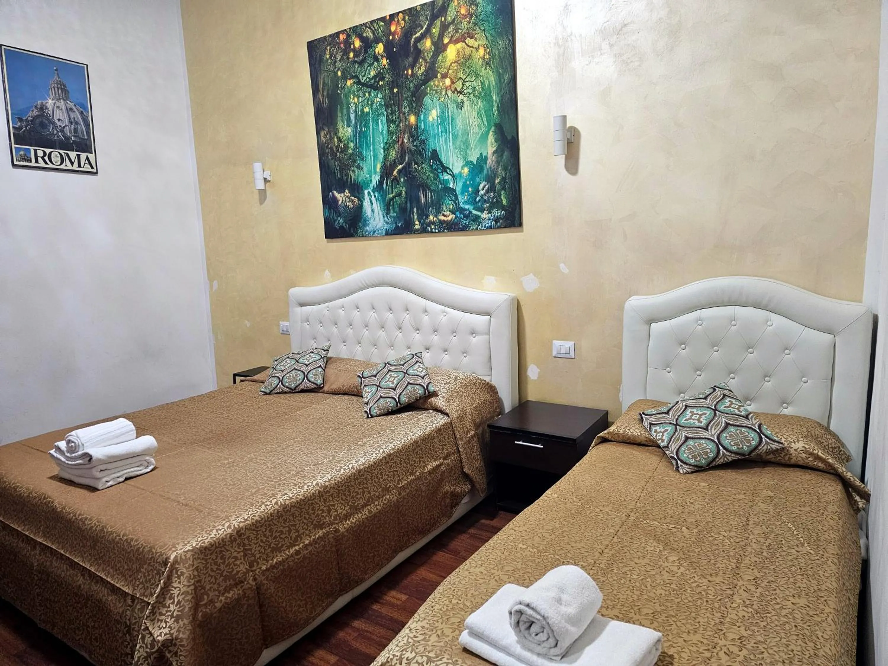 Bedroom, Bed in Aquarium Termini