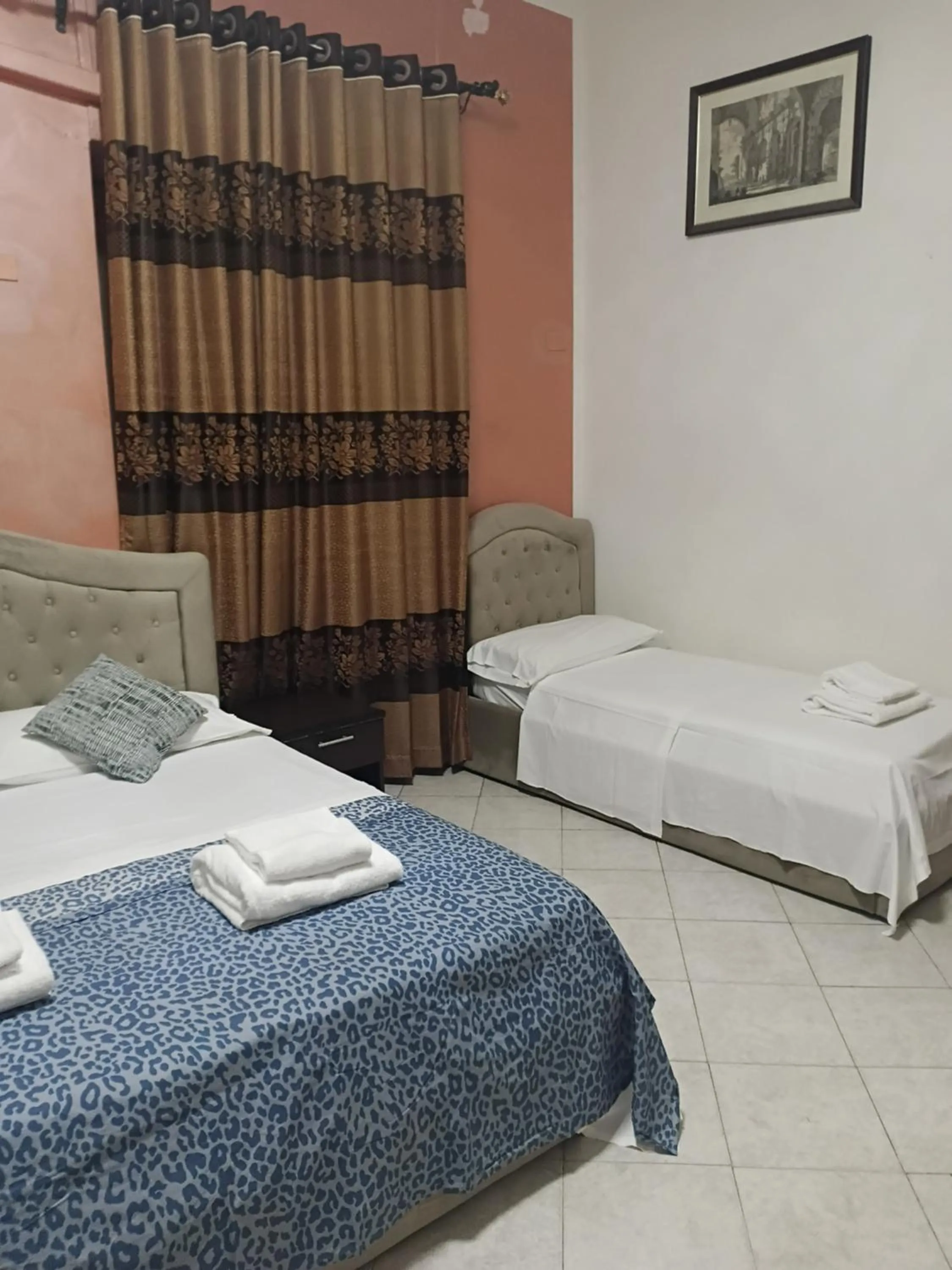 Bedroom, Bed in Aquarium Termini