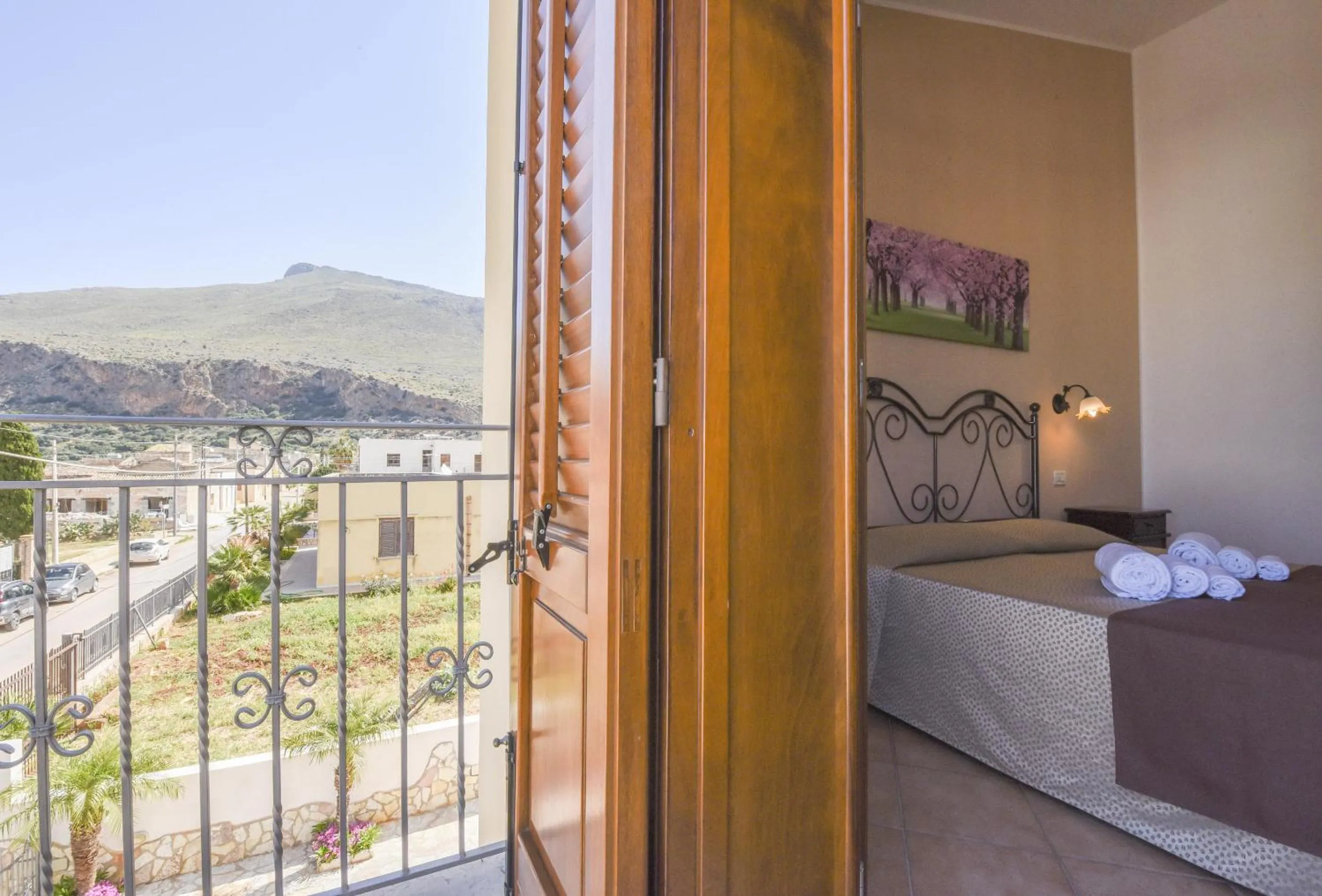 View (from property/room), Bed in Aurora Castelluzzo