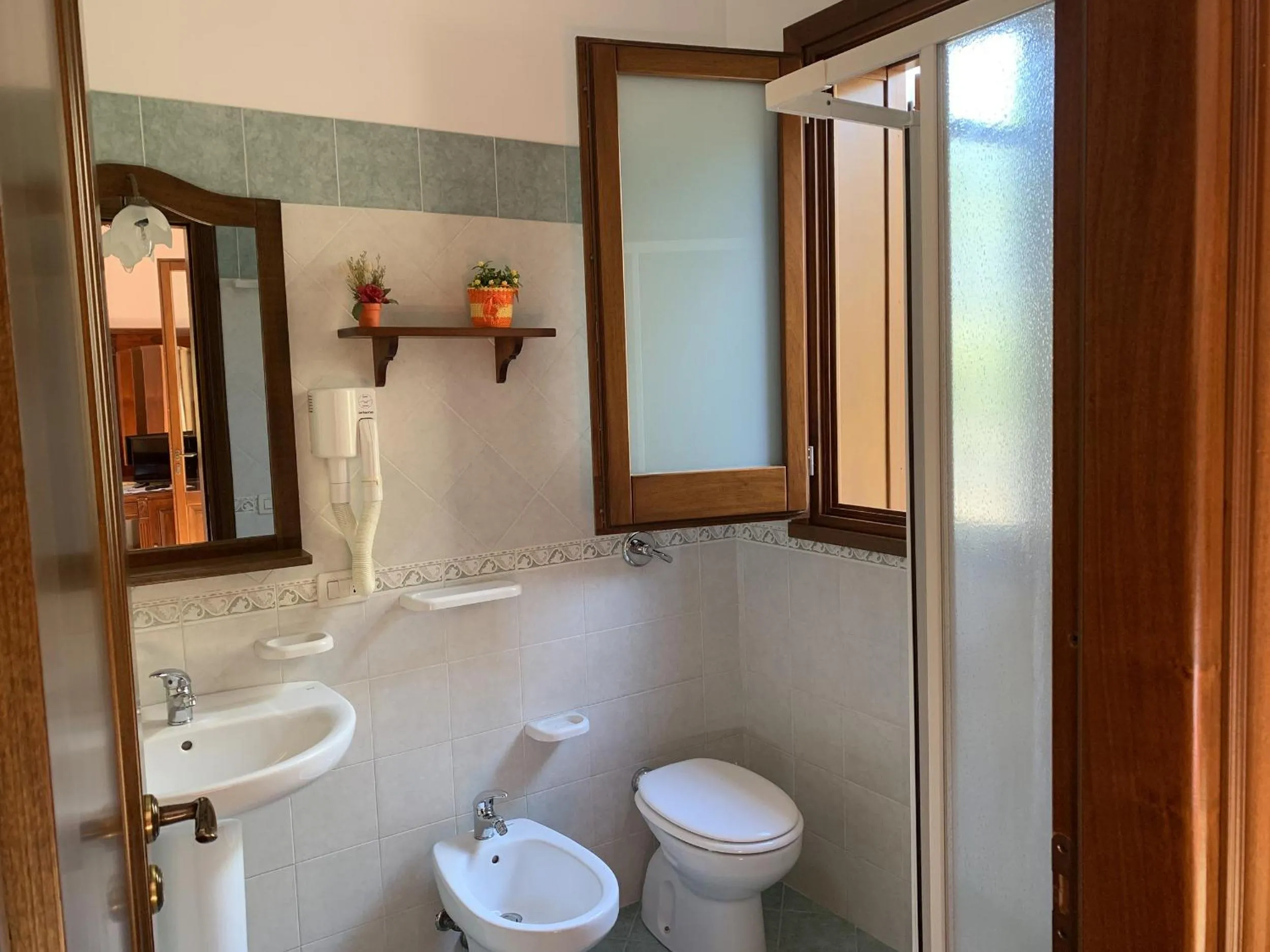 Shower in Aurora Castelluzzo