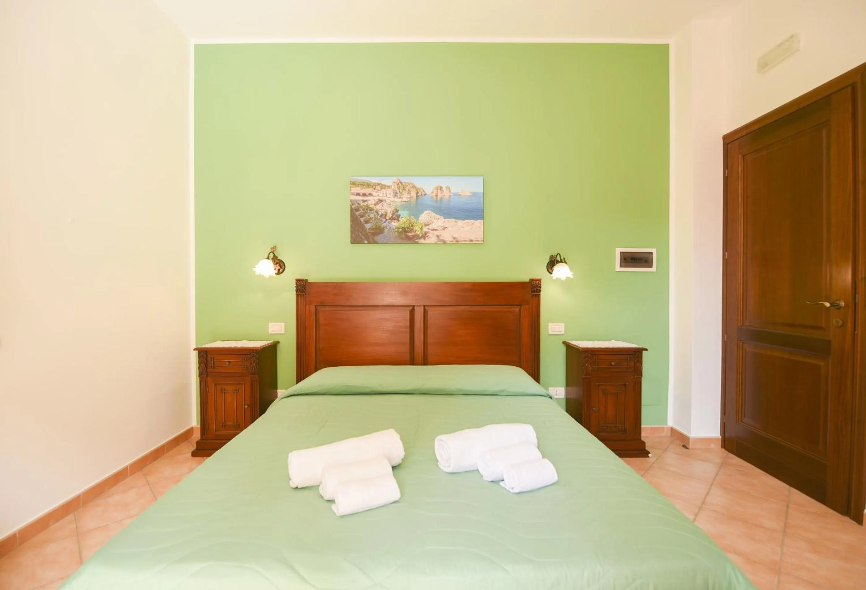 Photo of the whole room, Bed in Aurora Castelluzzo