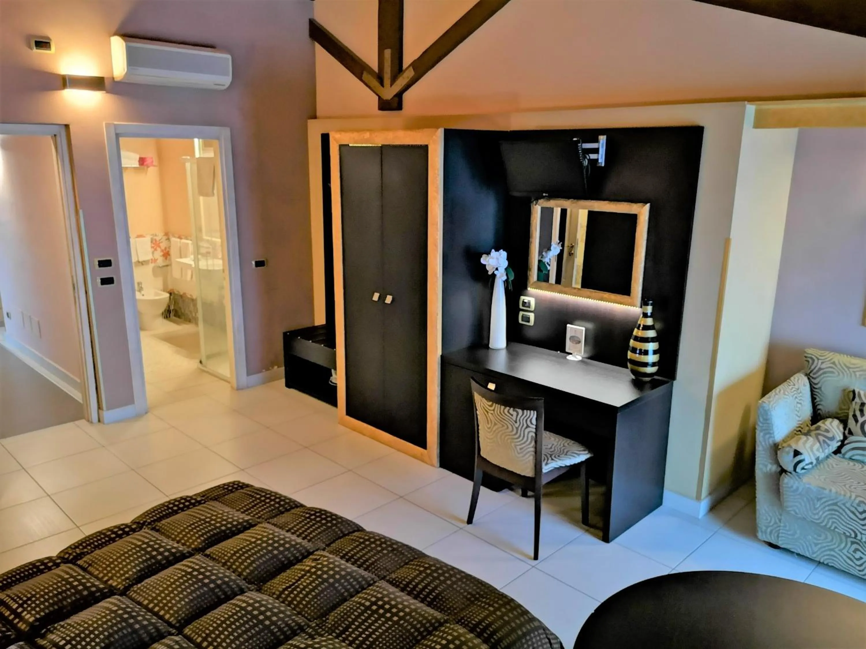 TV and multimedia in B&B Acireale - Il Cavalluccio Marino Fronte Mare