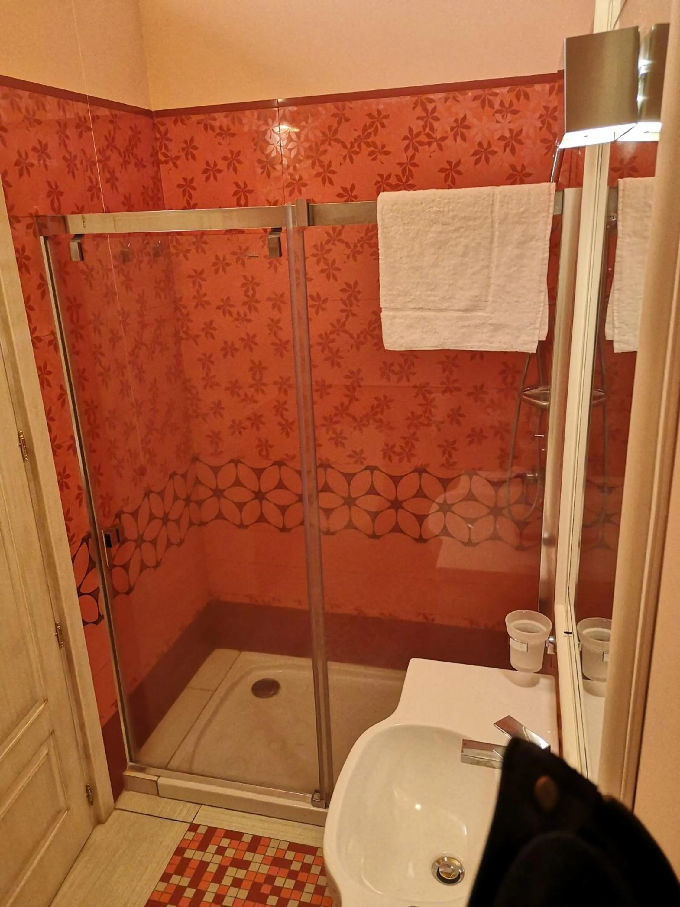 Shower in B&B Acireale - Il Cavalluccio Marino Fronte Mare