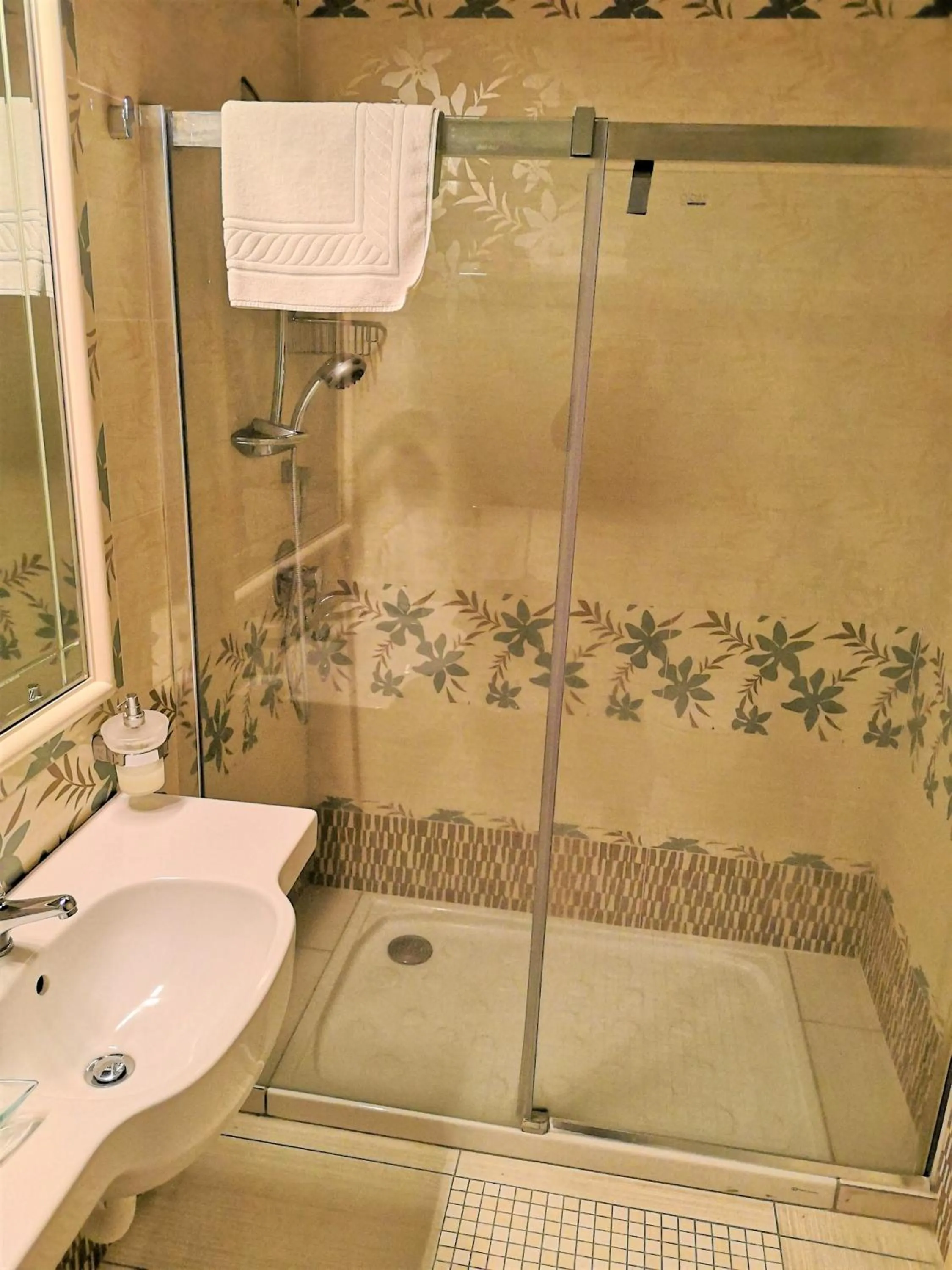 Bathroom in B&B Acireale - Il Cavalluccio Marino Fronte Mare