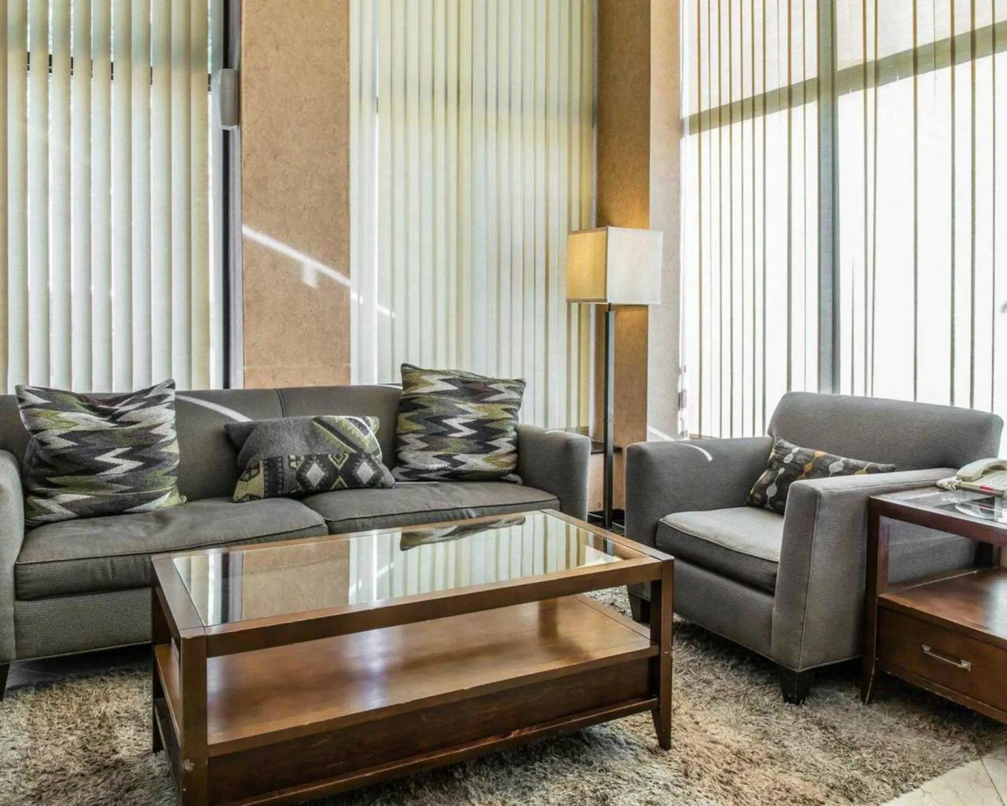 Lobby or reception, Seating Area in Red Lion Inn & Suites Long Island City