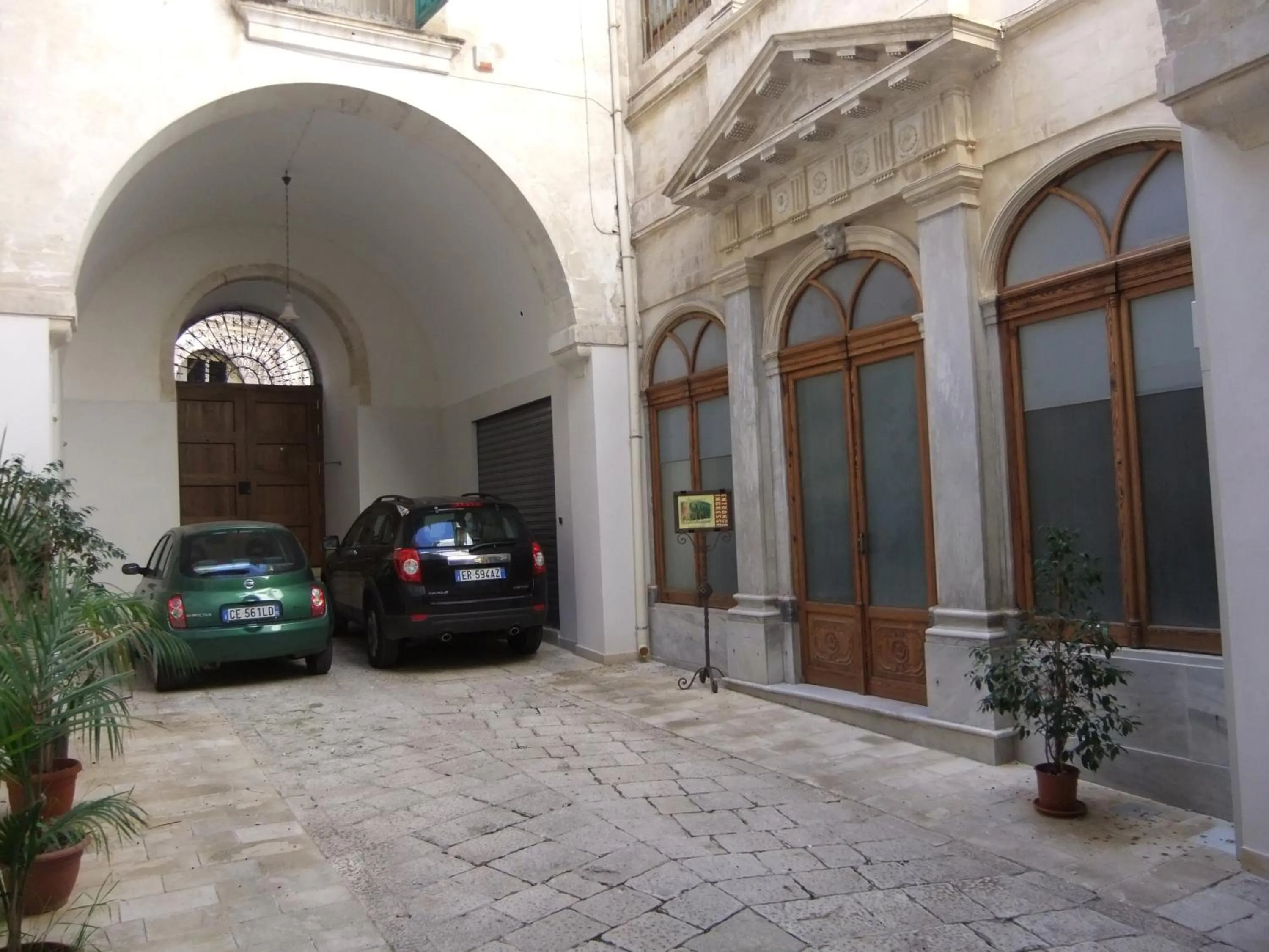 Facade/entrance in B&B Conte Ruggero