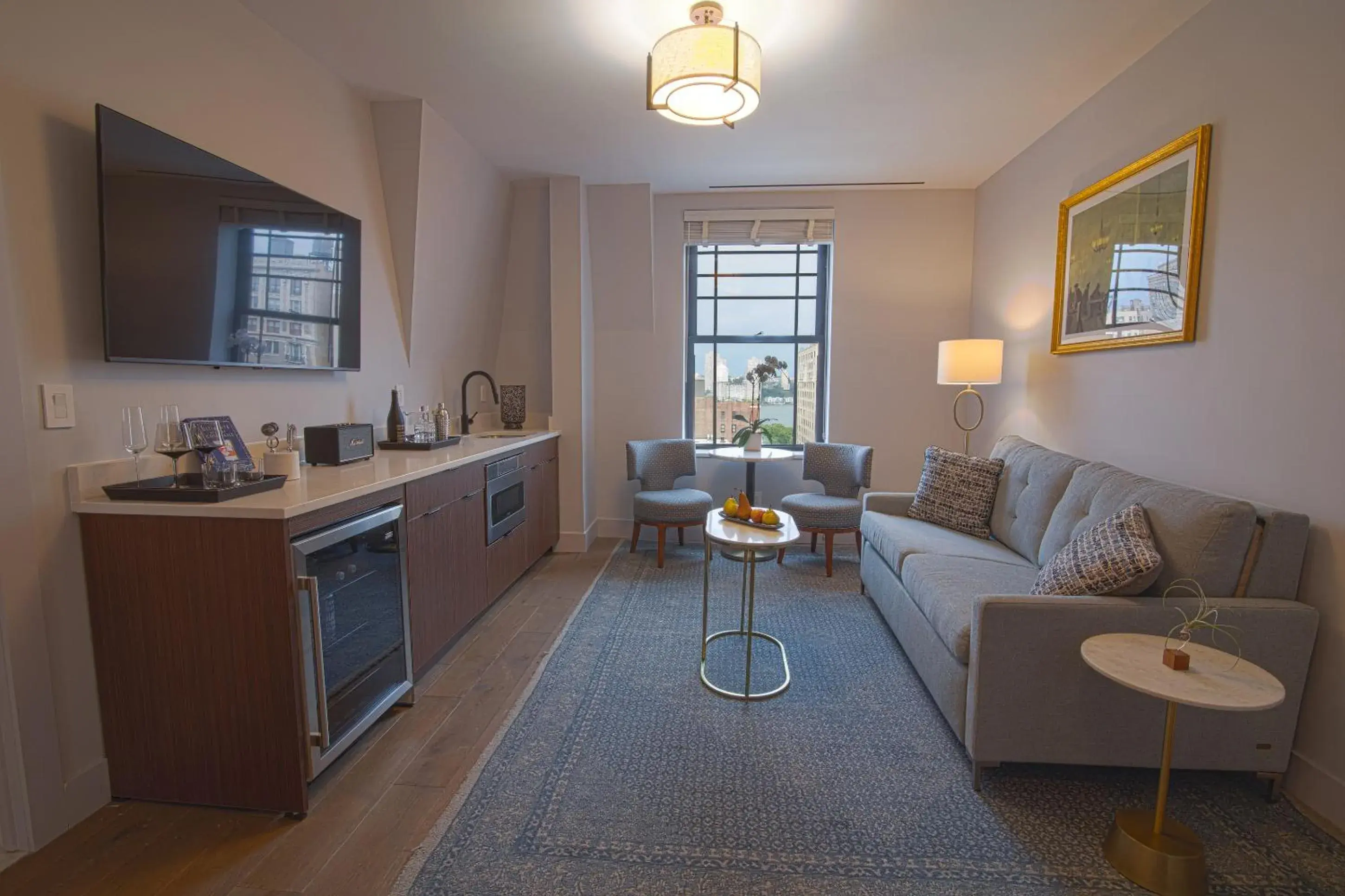 Hudson Two-bedroom Suite 1 King Bed, 2 Full Beds & Sofa Bed in Hotel Belleclaire Central Park Hudson Two-bedroom Suite 1 King Bed, 2 Full Beds & Sofa Bed in Hotel Belleclaire Central Park