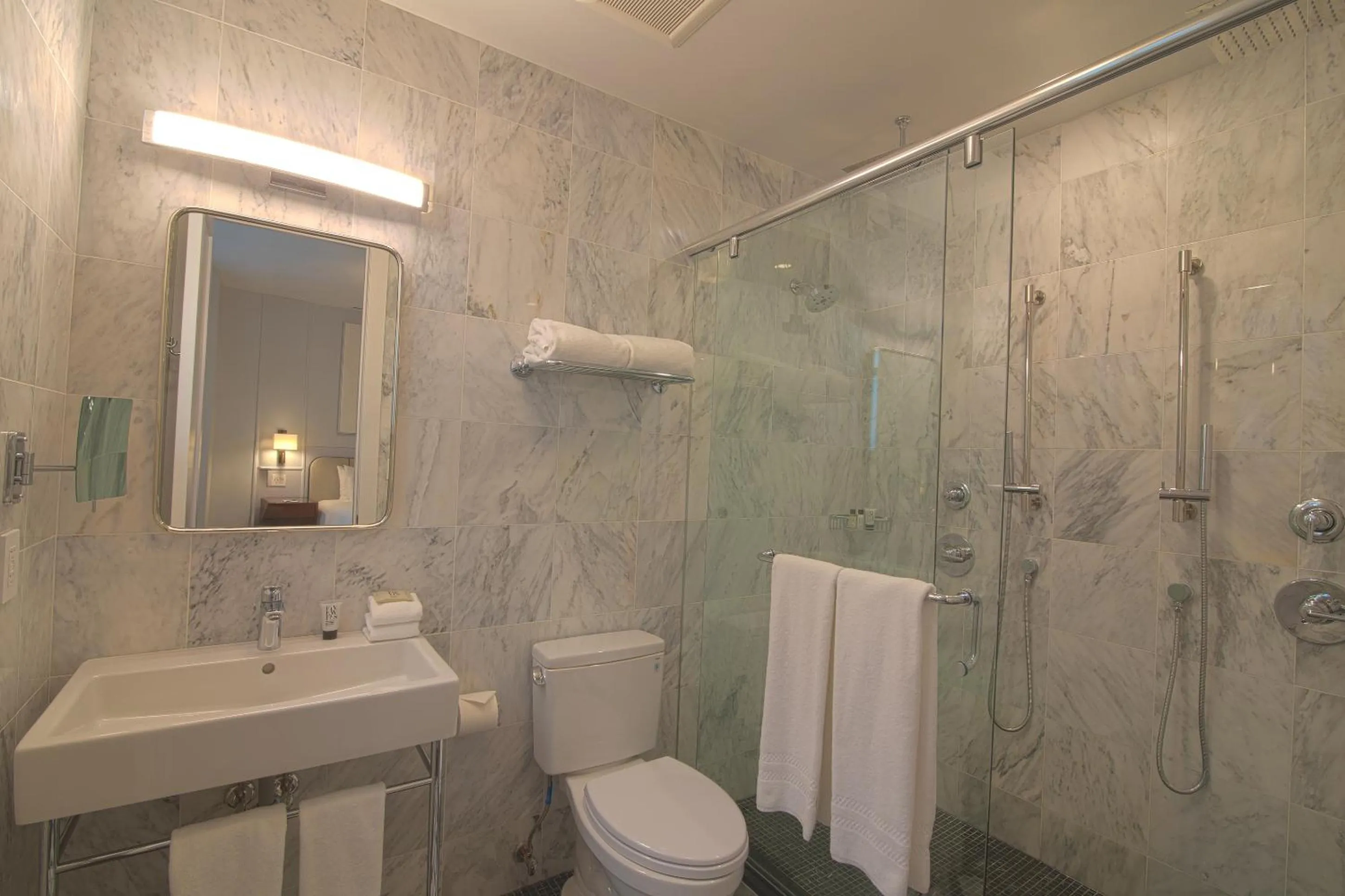 Bathroom in Hotel Belleclaire Central Park