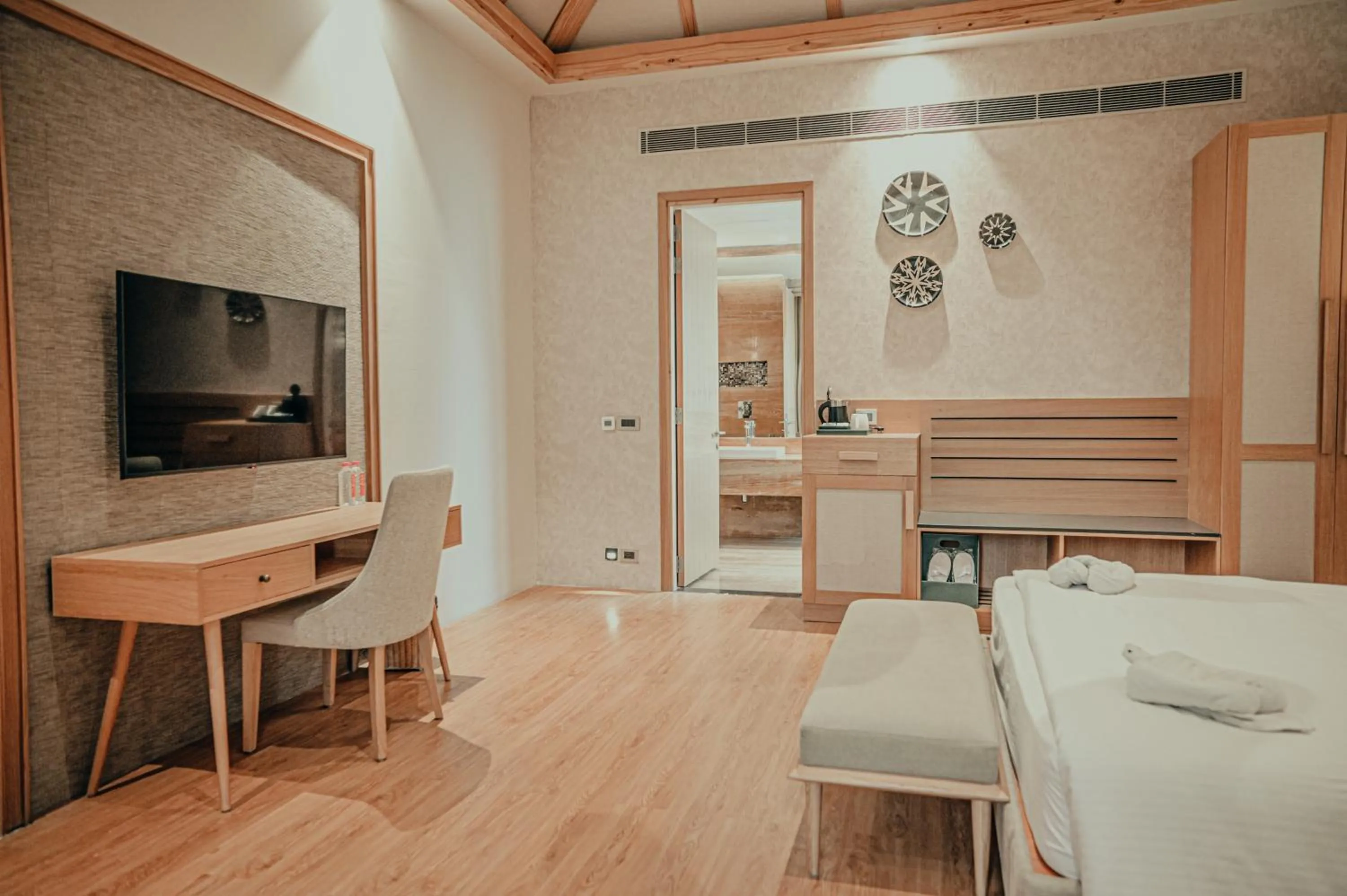 TV and multimedia in Pushkara Resort and Spa, Pushkar