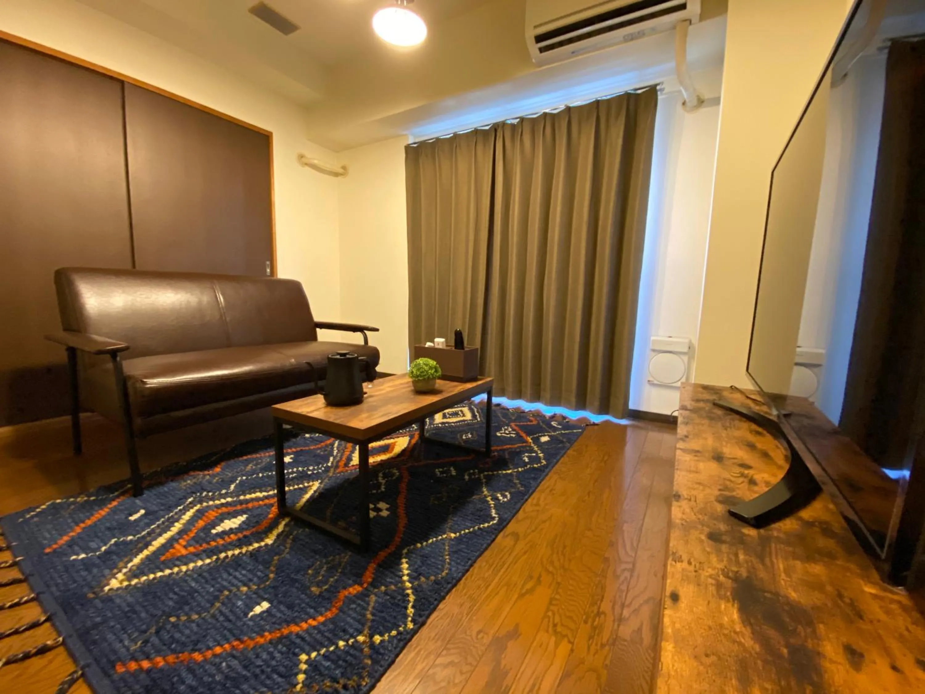 TV and multimedia in Residential Hotel Bevel Tokyo