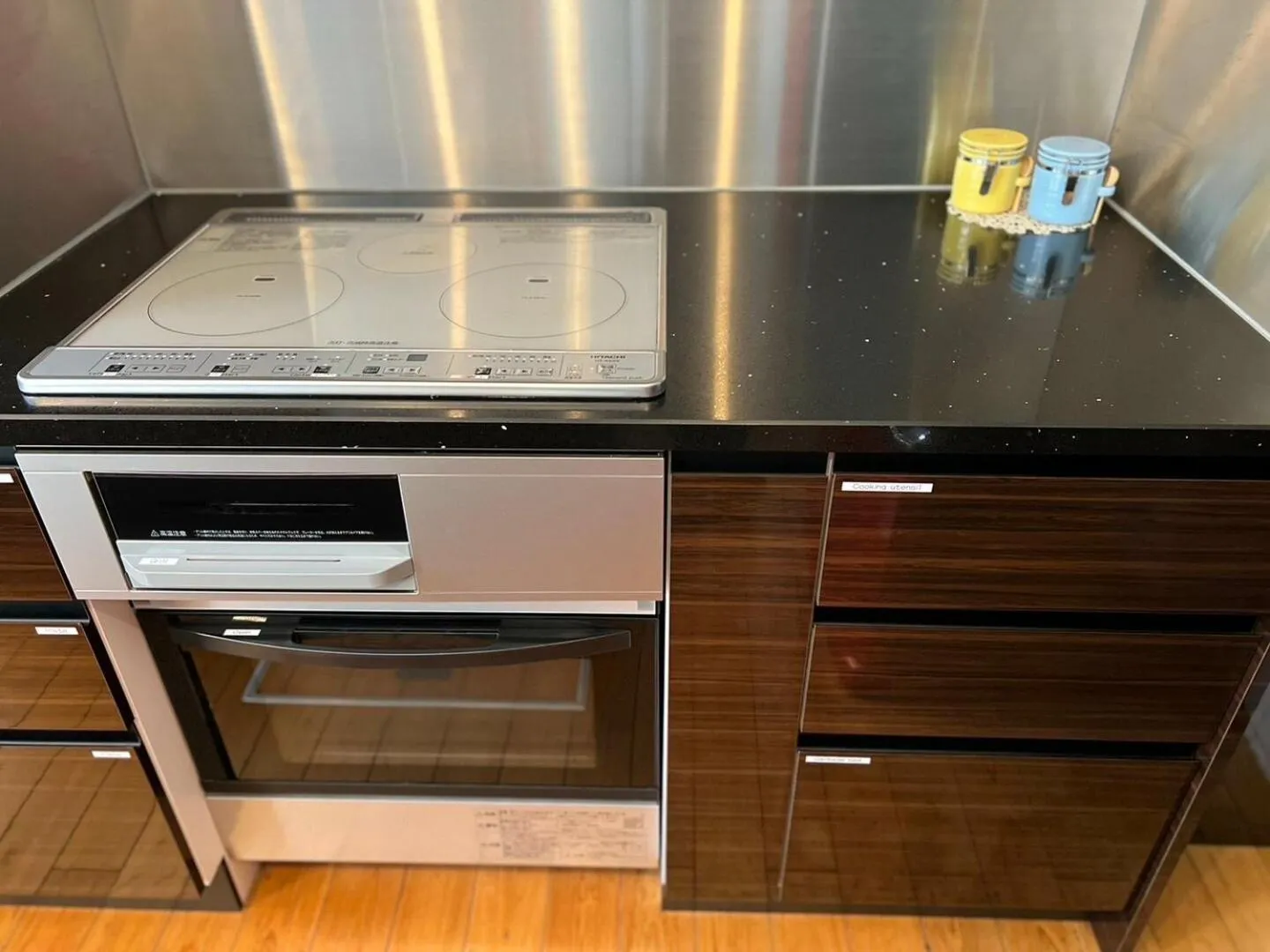 kitchen in SUMITSUGU HOUSE Grandpa