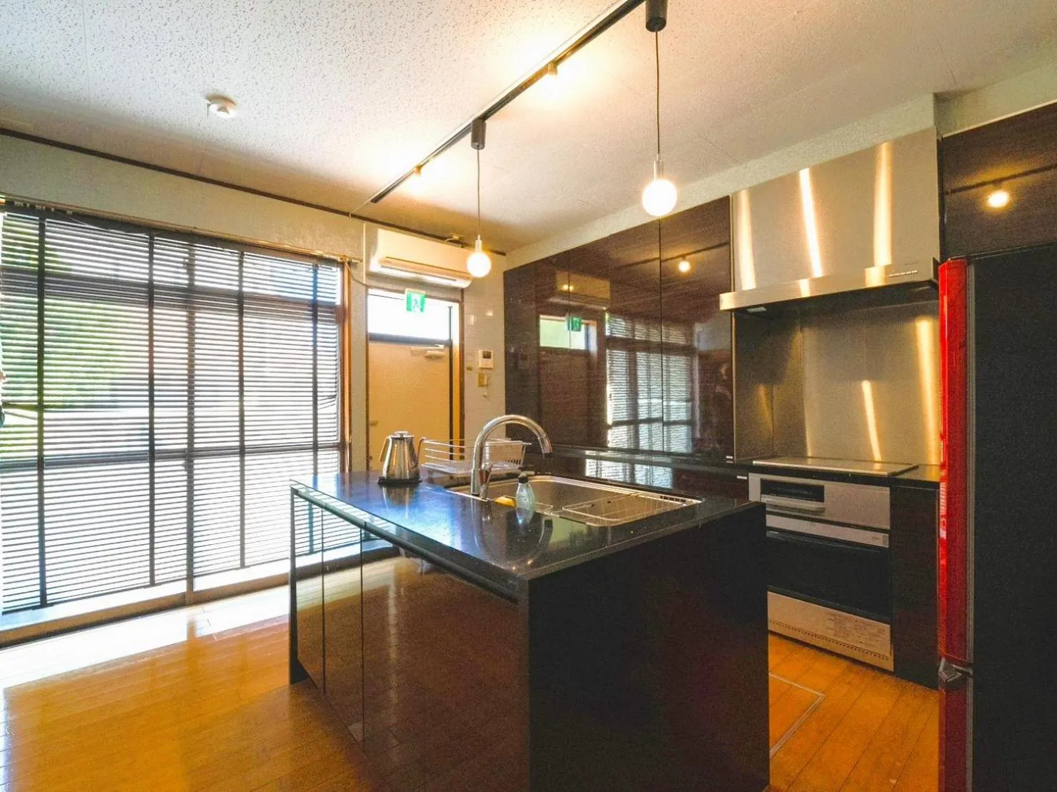 kitchen in SUMITSUGU HOUSE Grandpa
