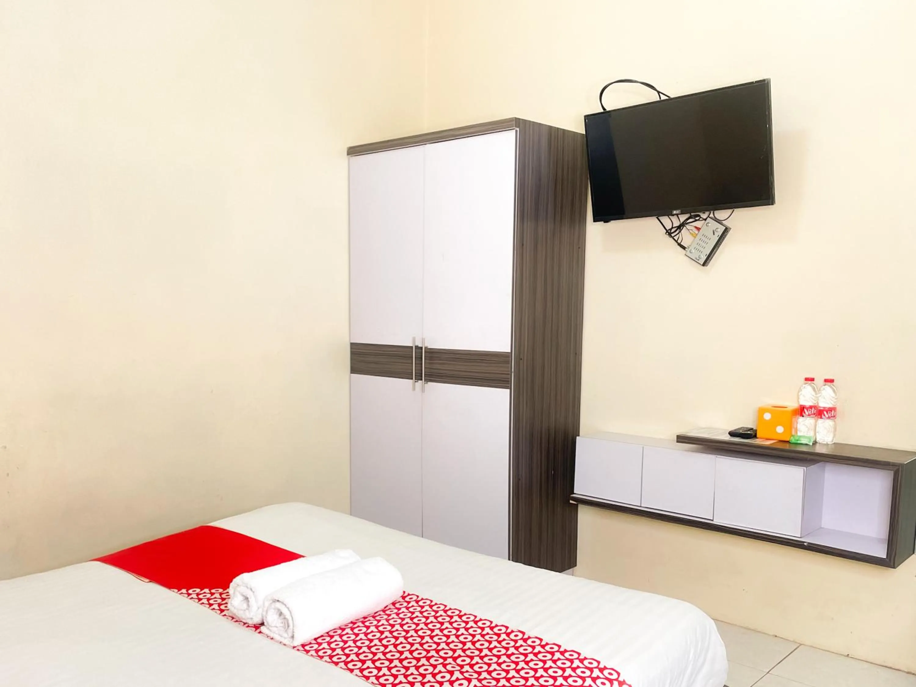 Bedroom, Bed in Hotel O Kate'el Inn