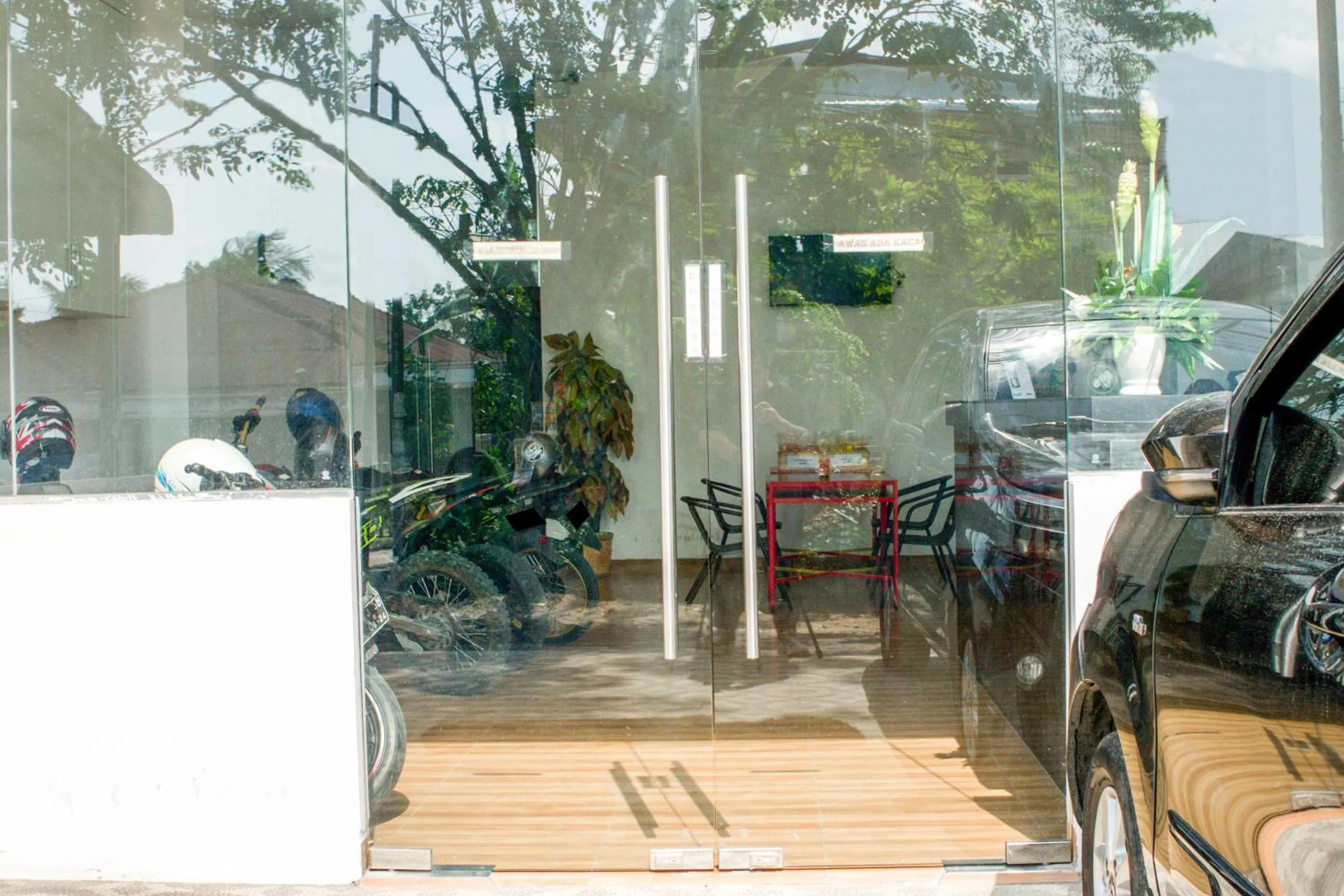 Facade/entrance in Hotel O Papakoel