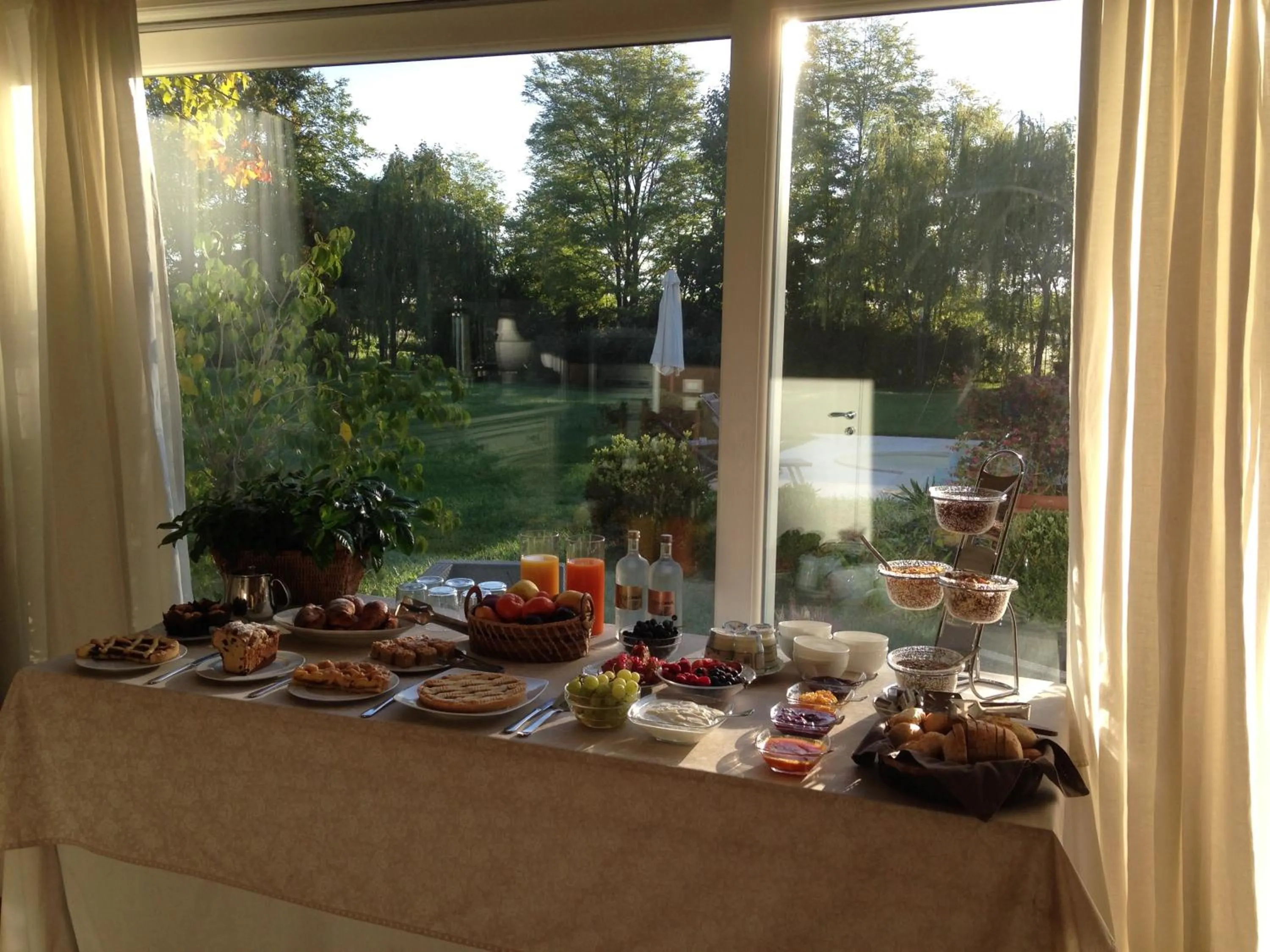 Food and drinks in A Casa Di Delia B&B Charming House