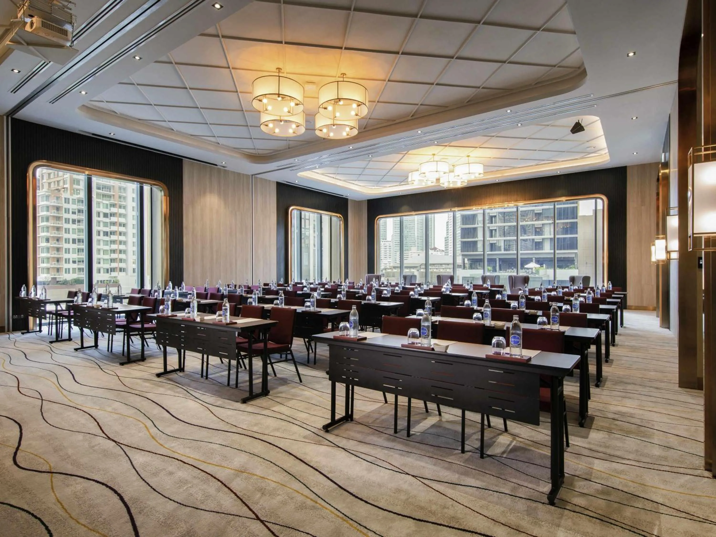 Meeting/conference room in Mercure Bangkok Sukhumvit 24