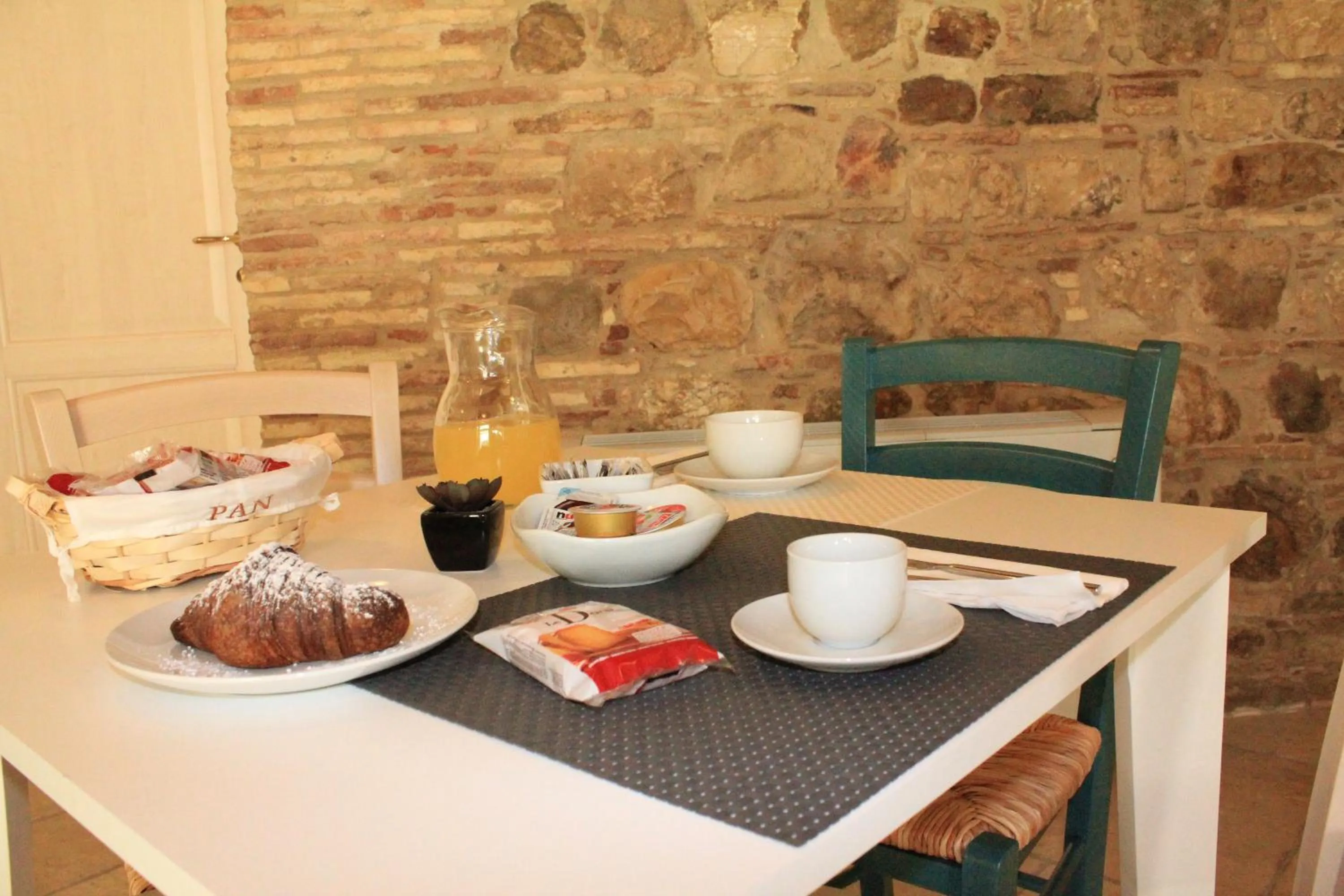 Italian breakfast in A Casa Nostra Residenza di Charme