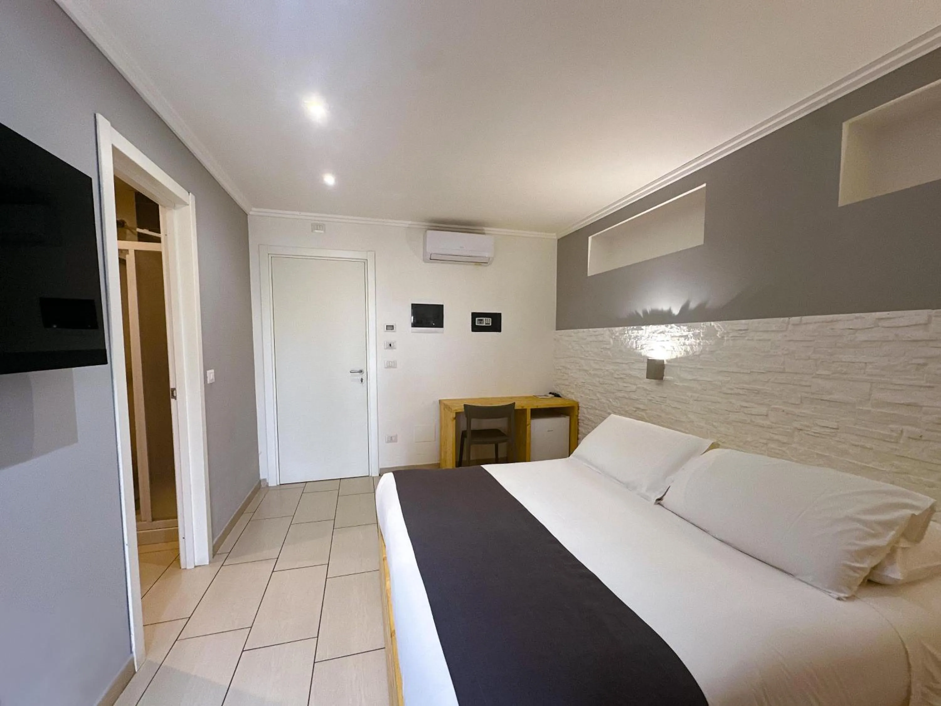 Bed in torquemada beach club