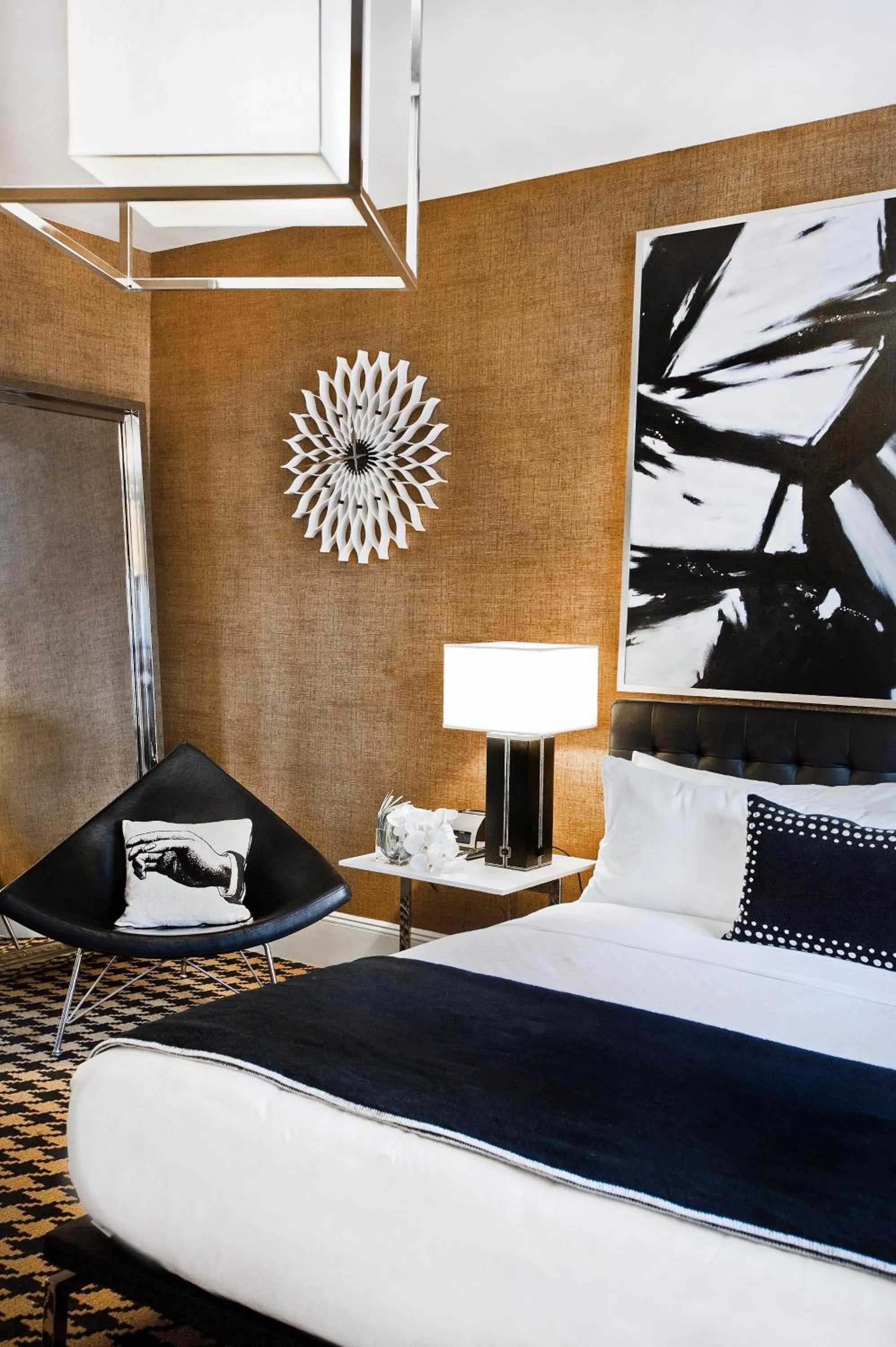 Bed in Ameritania at Times Square