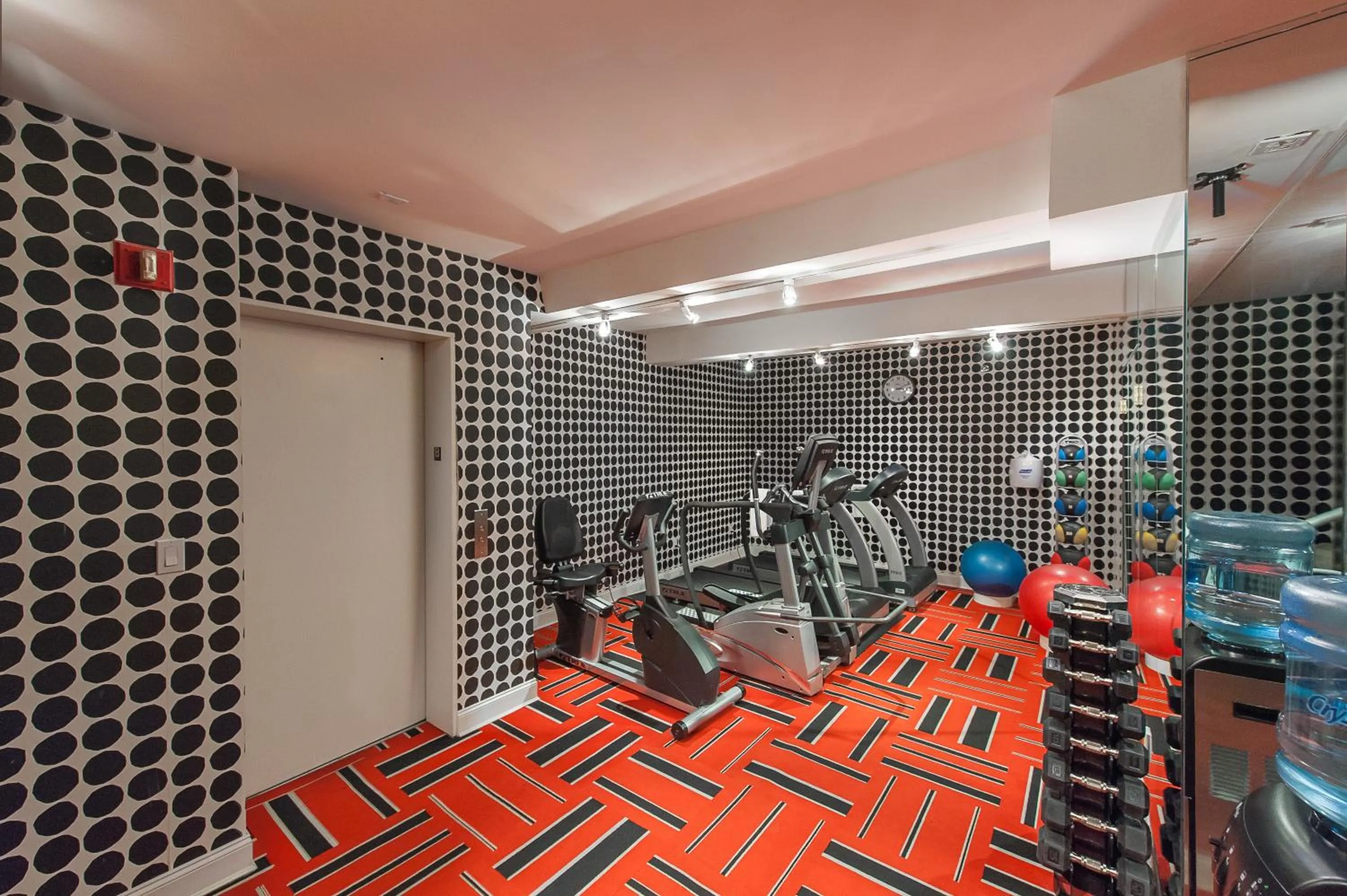 Fitness centre/facilities in Ameritania at Times Square