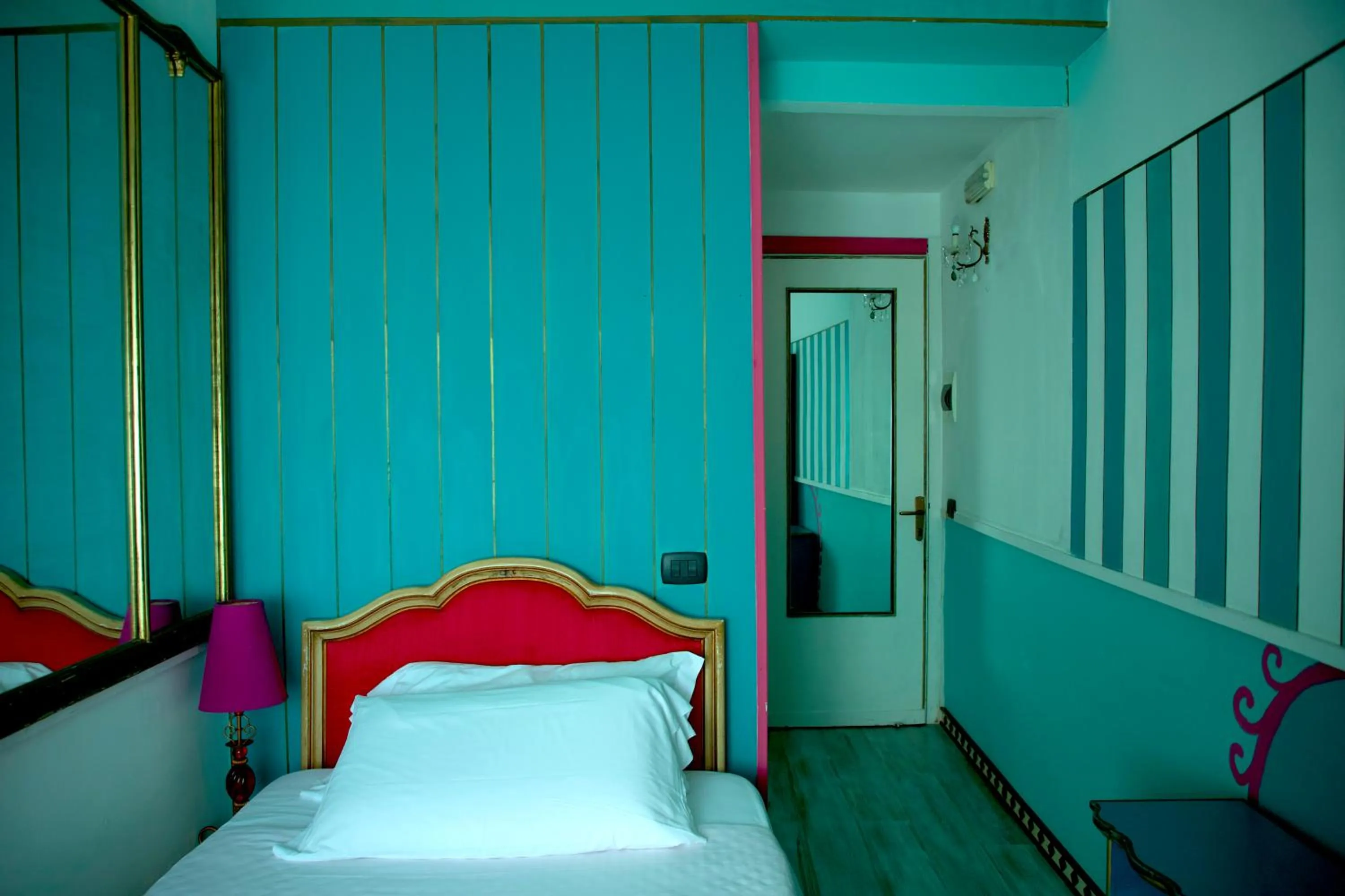 Bed in Abali' Gran Sultanato