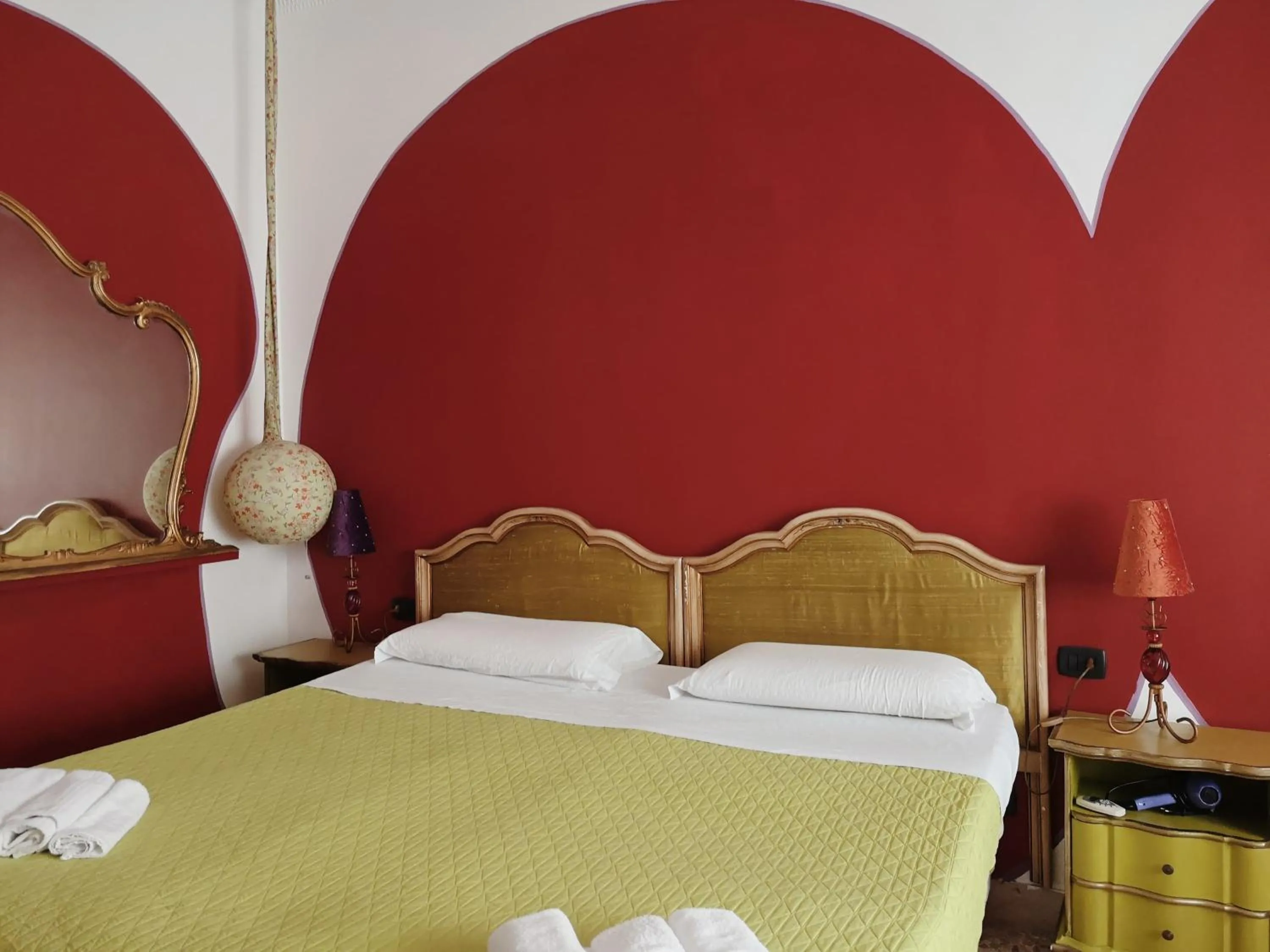 Bed in Abali' Gran Sultanato