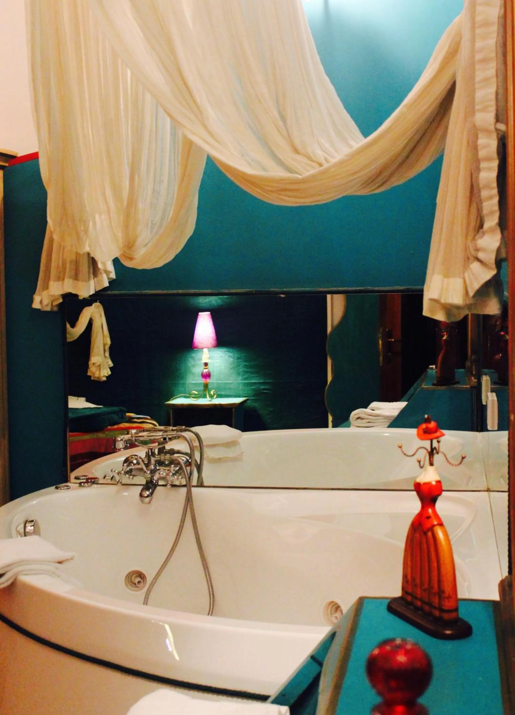 Decorative detail in Abali' Gran Sultanato