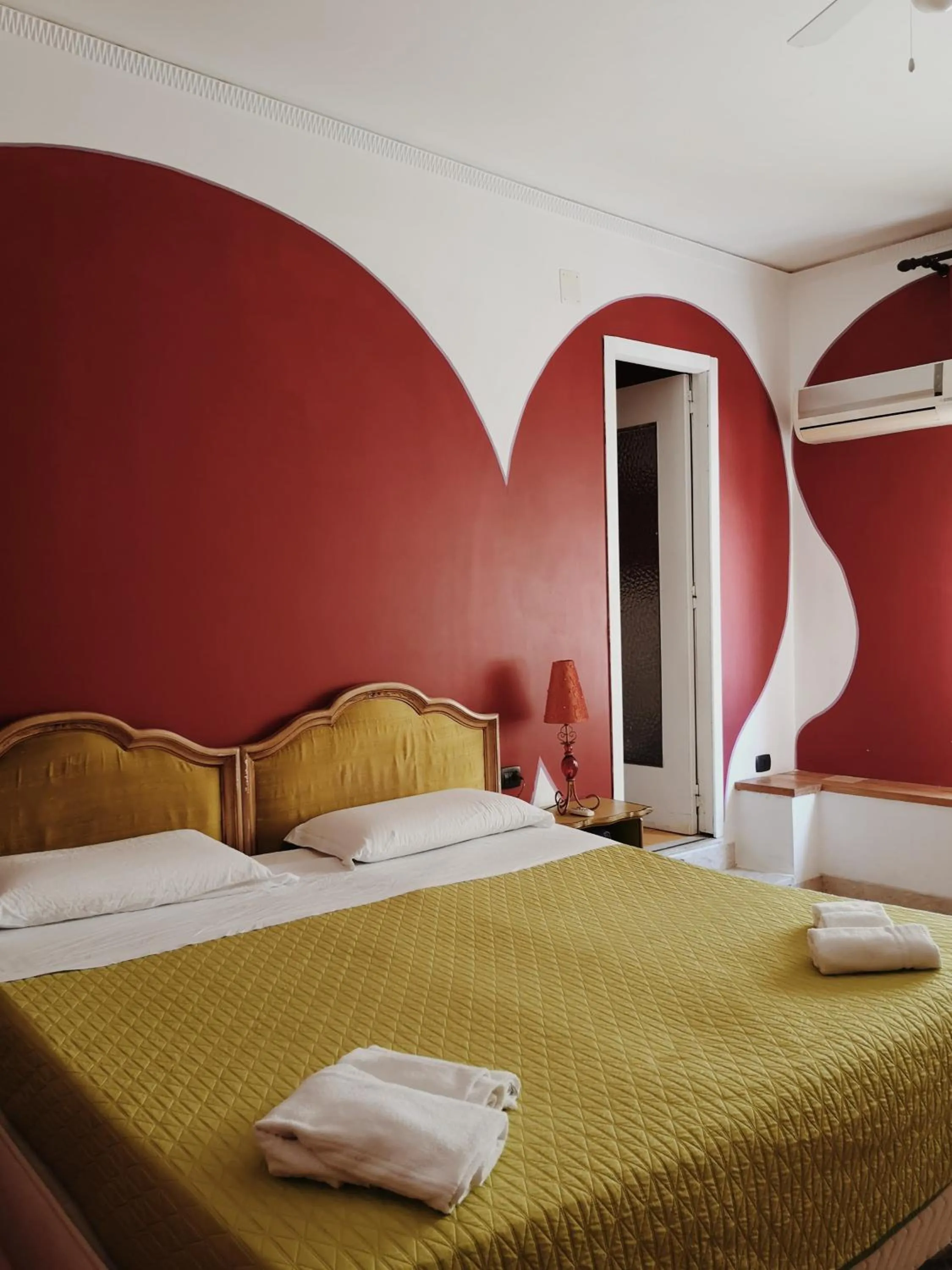 Bed in Abali' Gran Sultanato