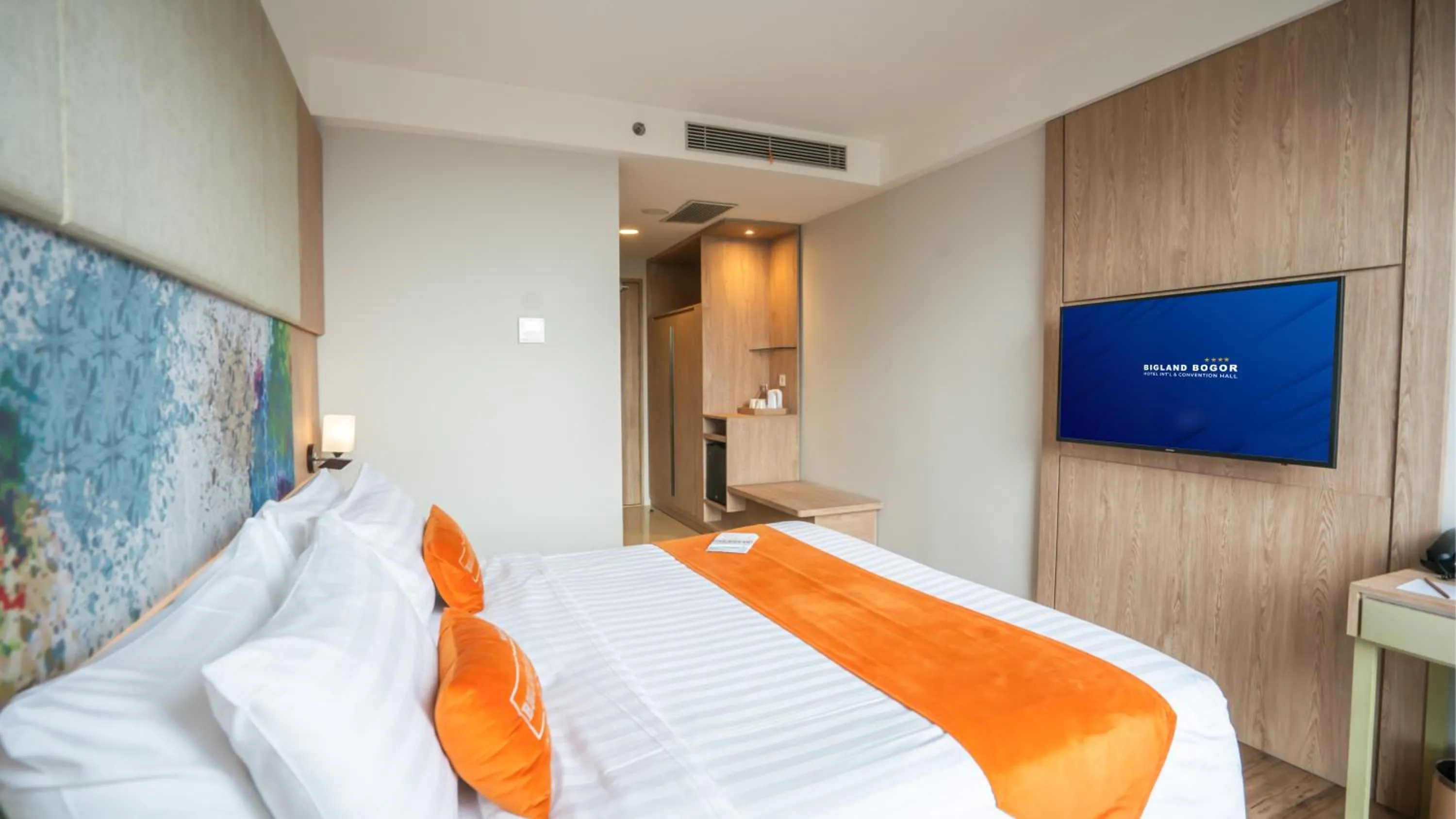 Bed in Bigland Bogor Hotel Powered by Archipelago