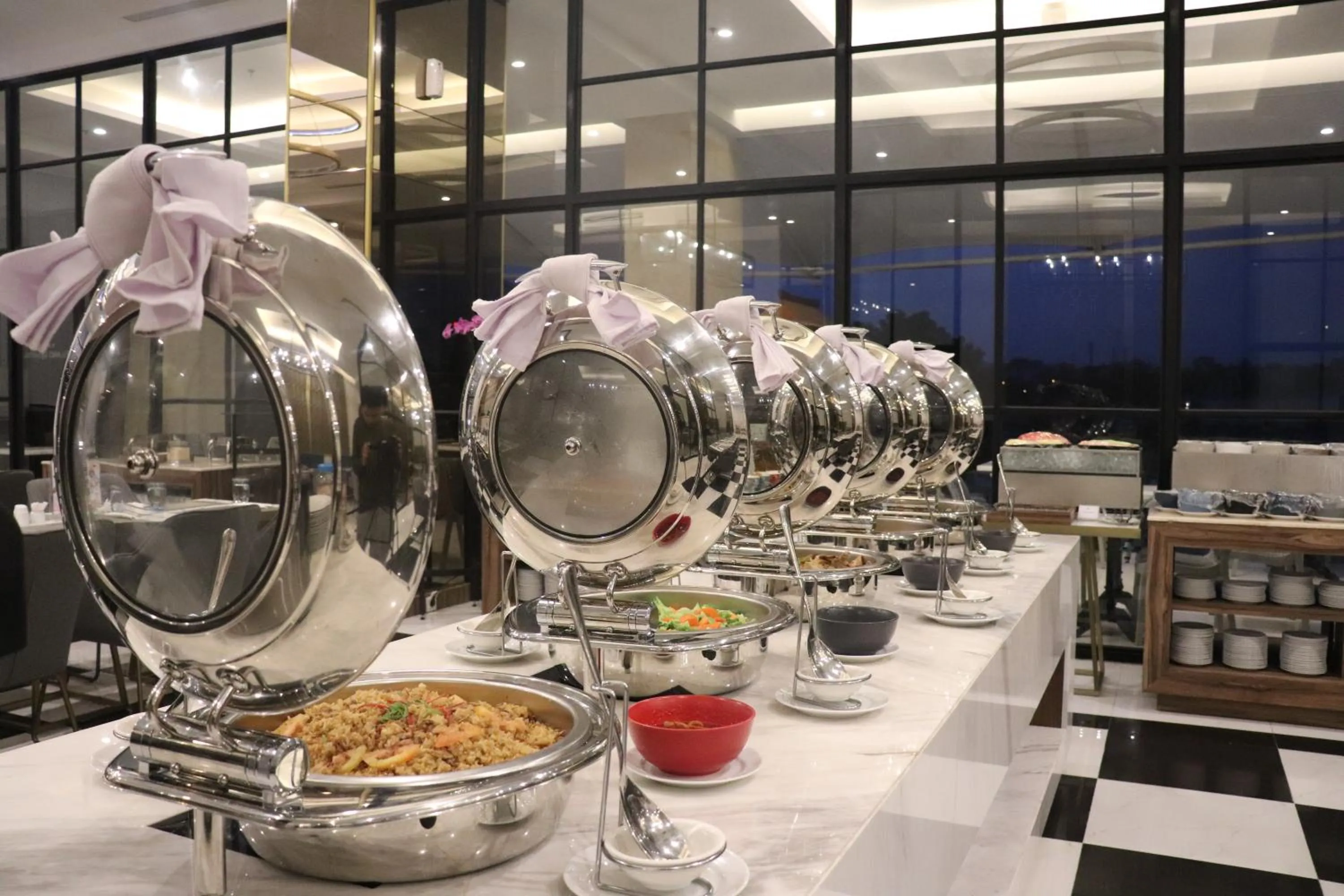 Restaurant/places to eat in Bigland Bogor Hotel Powered by Archipelago