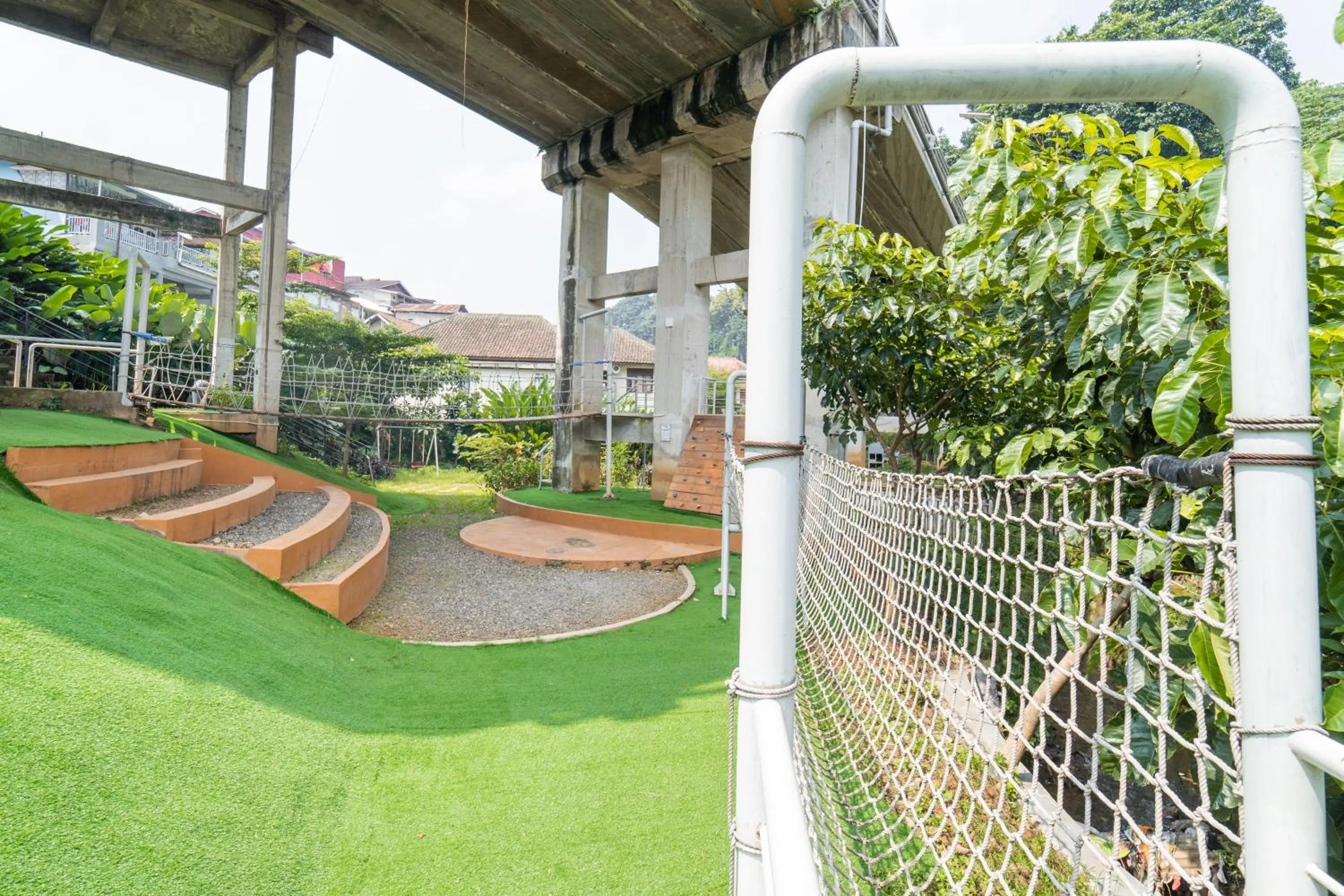 Activities in Bigland Bogor Hotel Powered by Archipelago