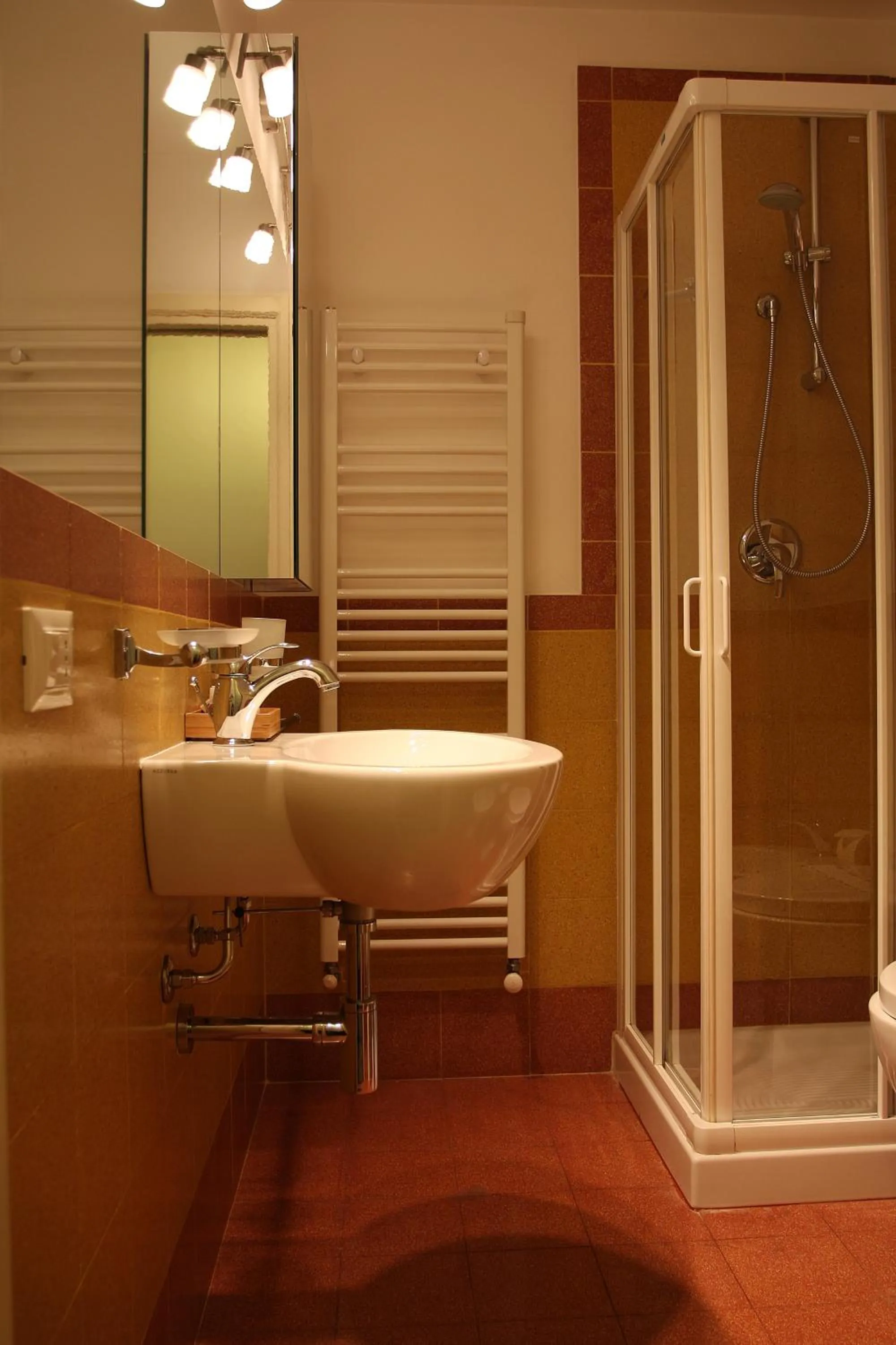 Shower in Abatellis Luxury