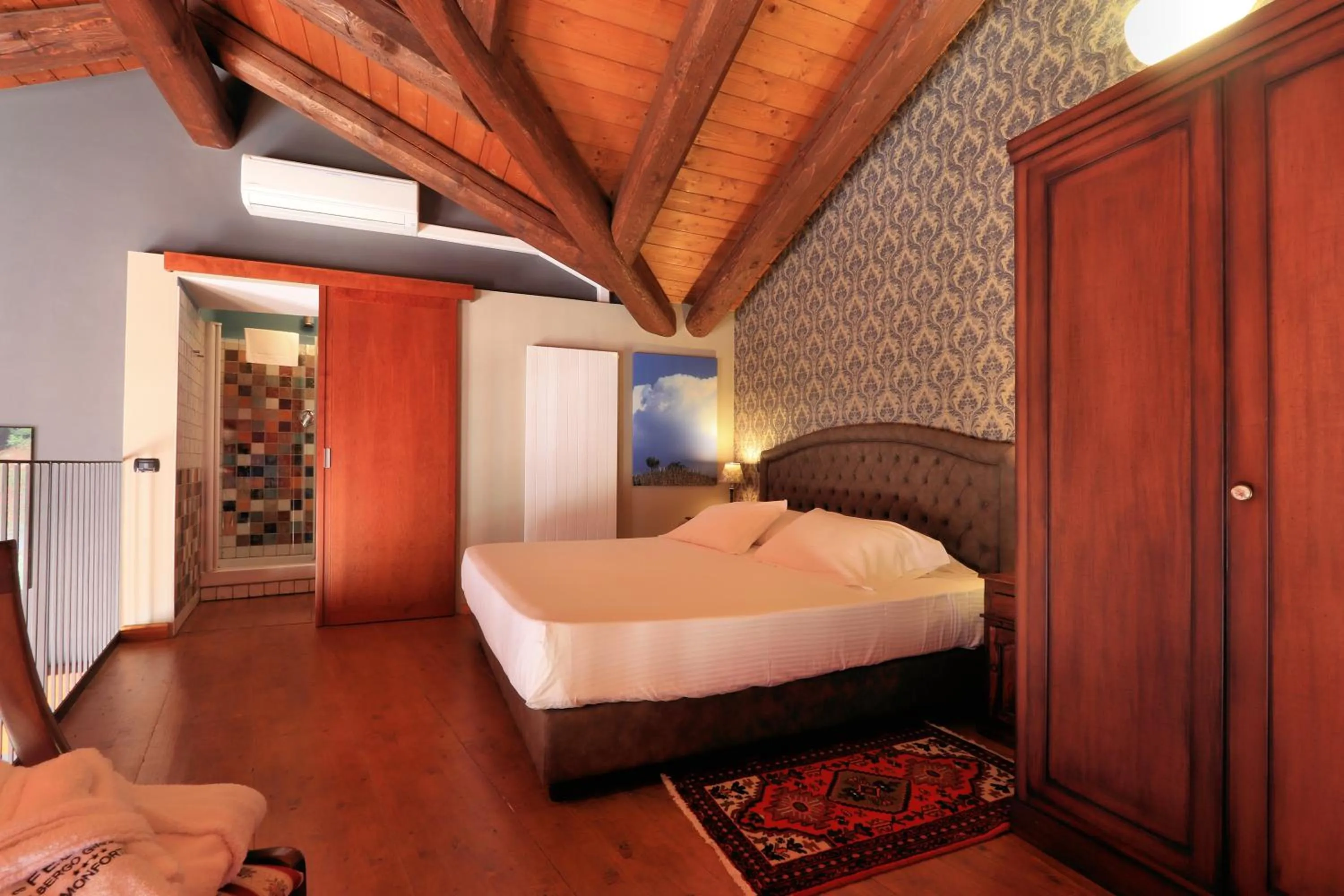 Bed in Felicin - Palazzo Boeri Panoramic Suites