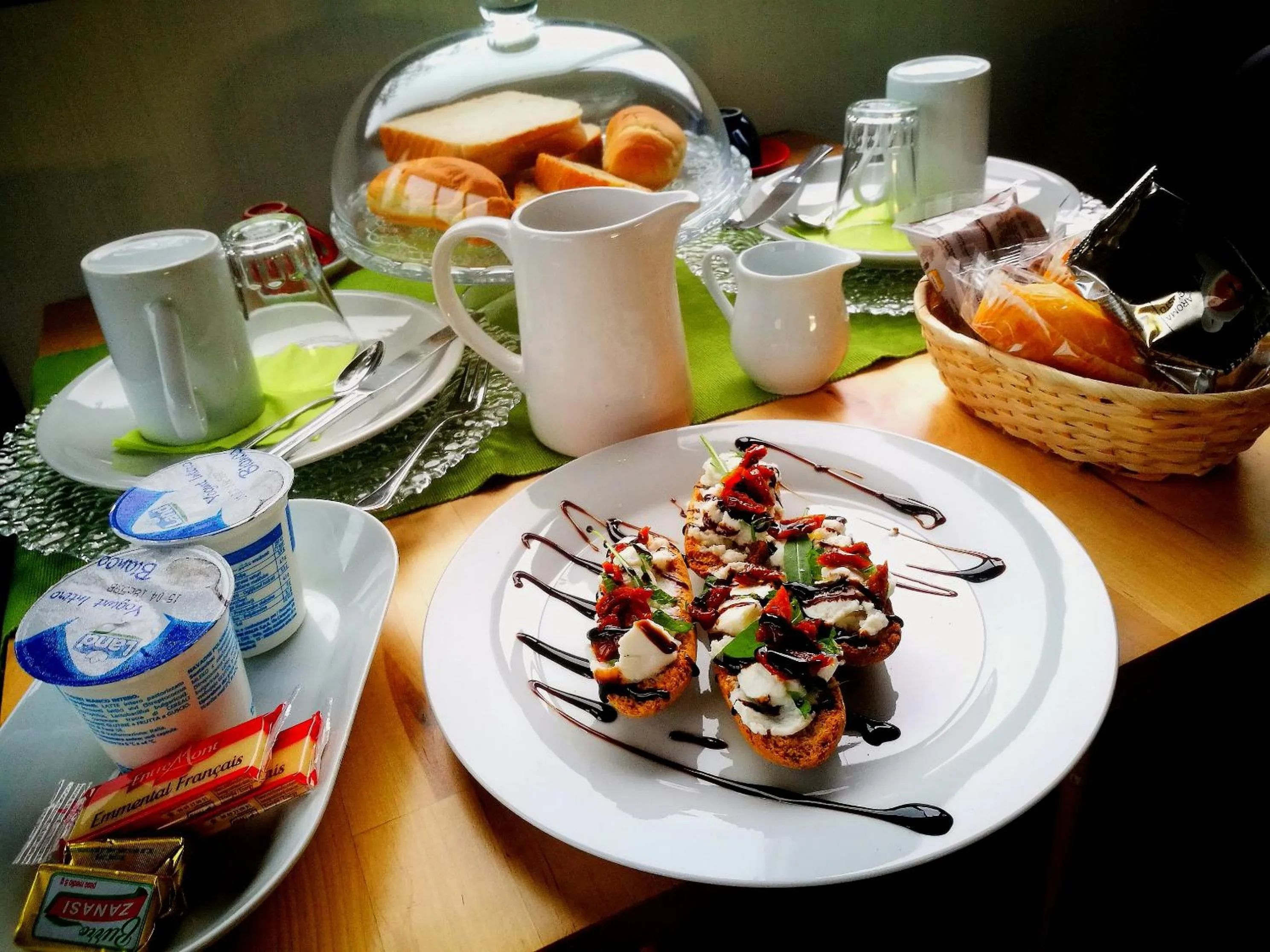 Food and drinks in Abbraccia Morfeo Roma