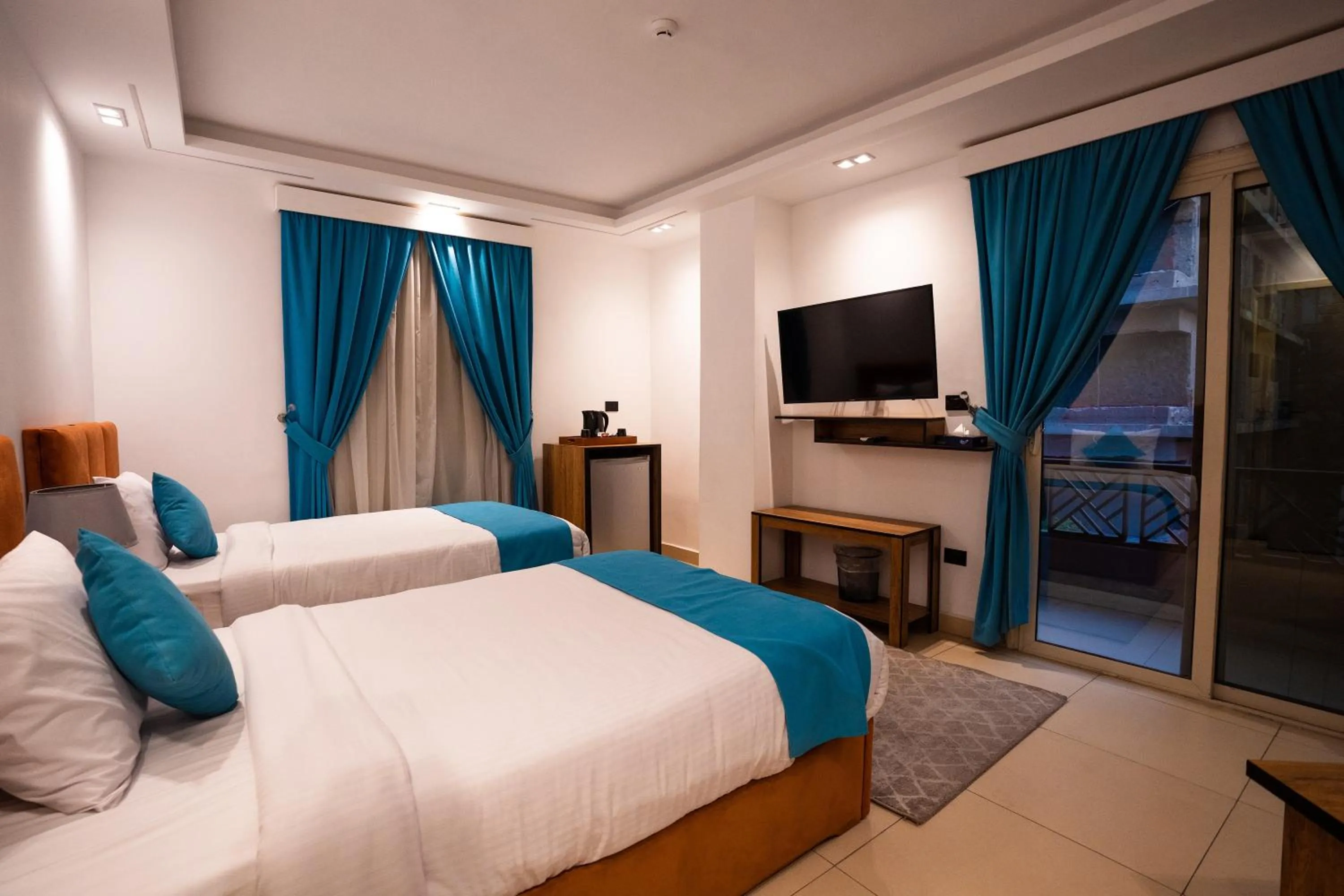 Shower in Pyramids Gem Plaza Powered By Look