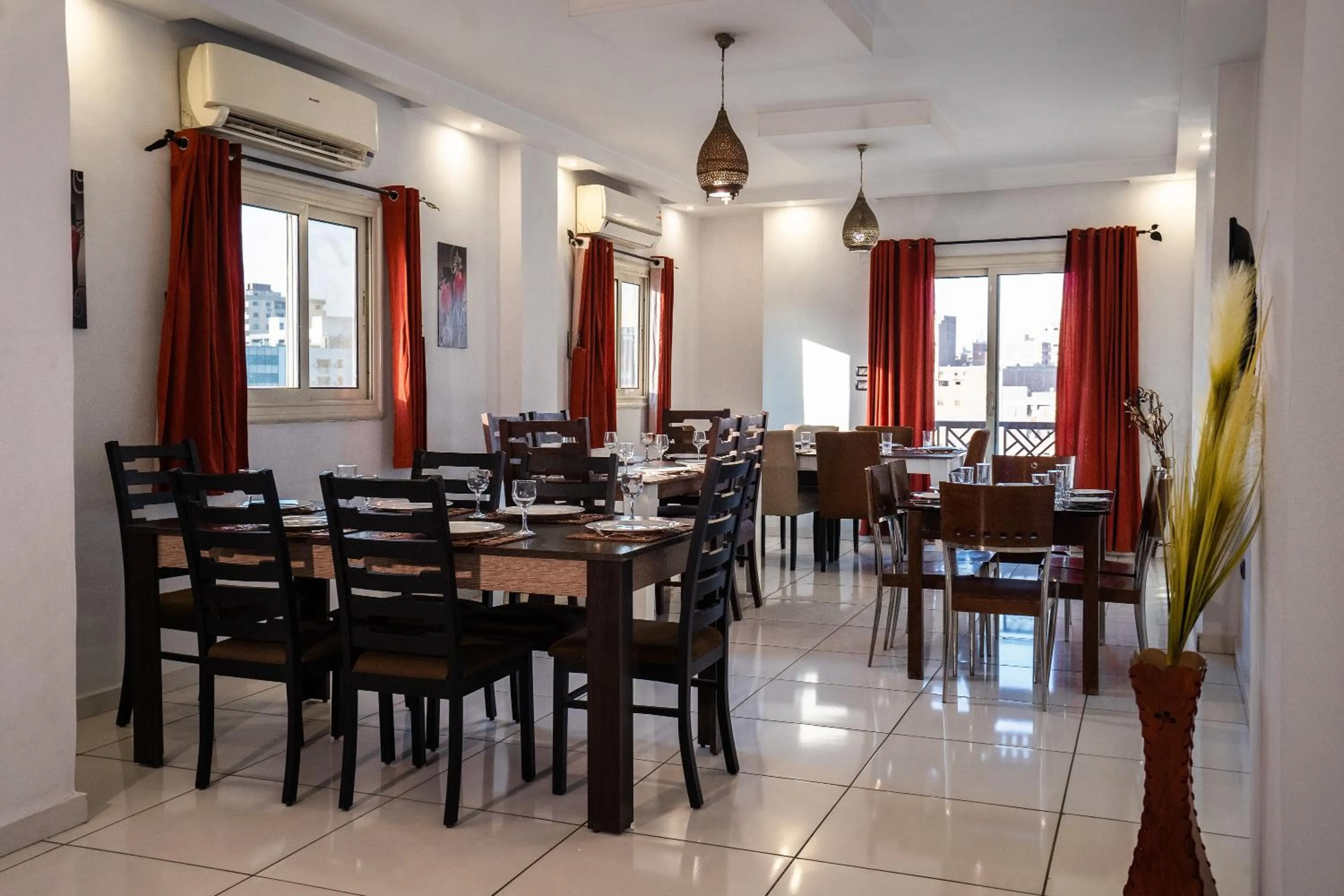 Restaurant/places to eat in Pyramids Gem Plaza Powered By Look