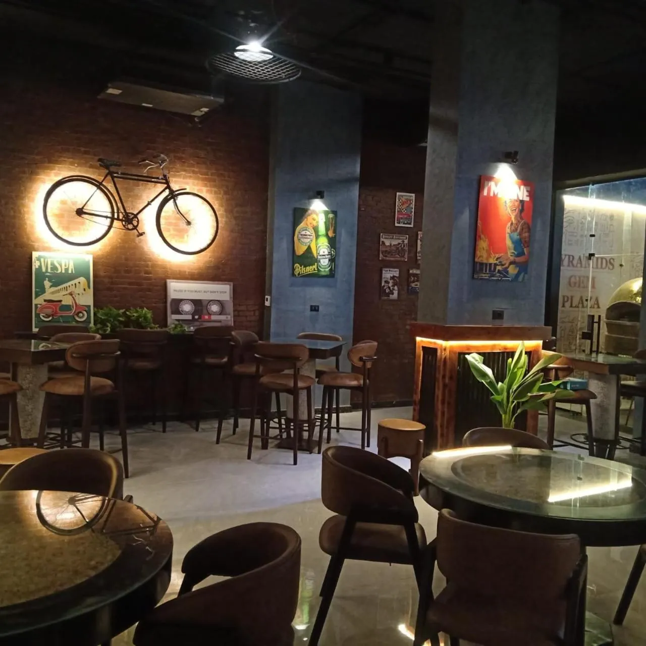 Restaurant/places to eat in Pyramids Gem Plaza Boutique Hotel & Restaurant