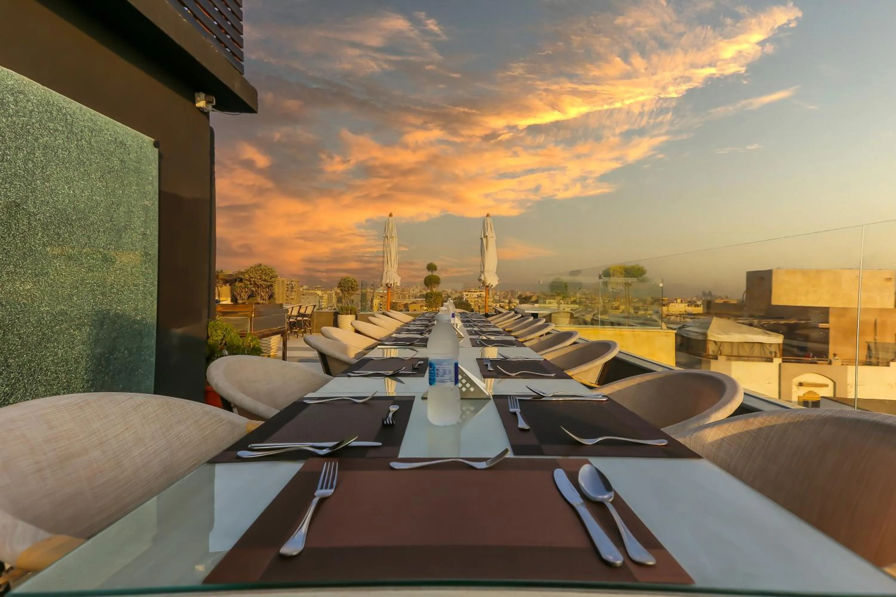 Restaurant/places to eat in Pyramids Gem Plaza Boutique Hotel & Restaurant