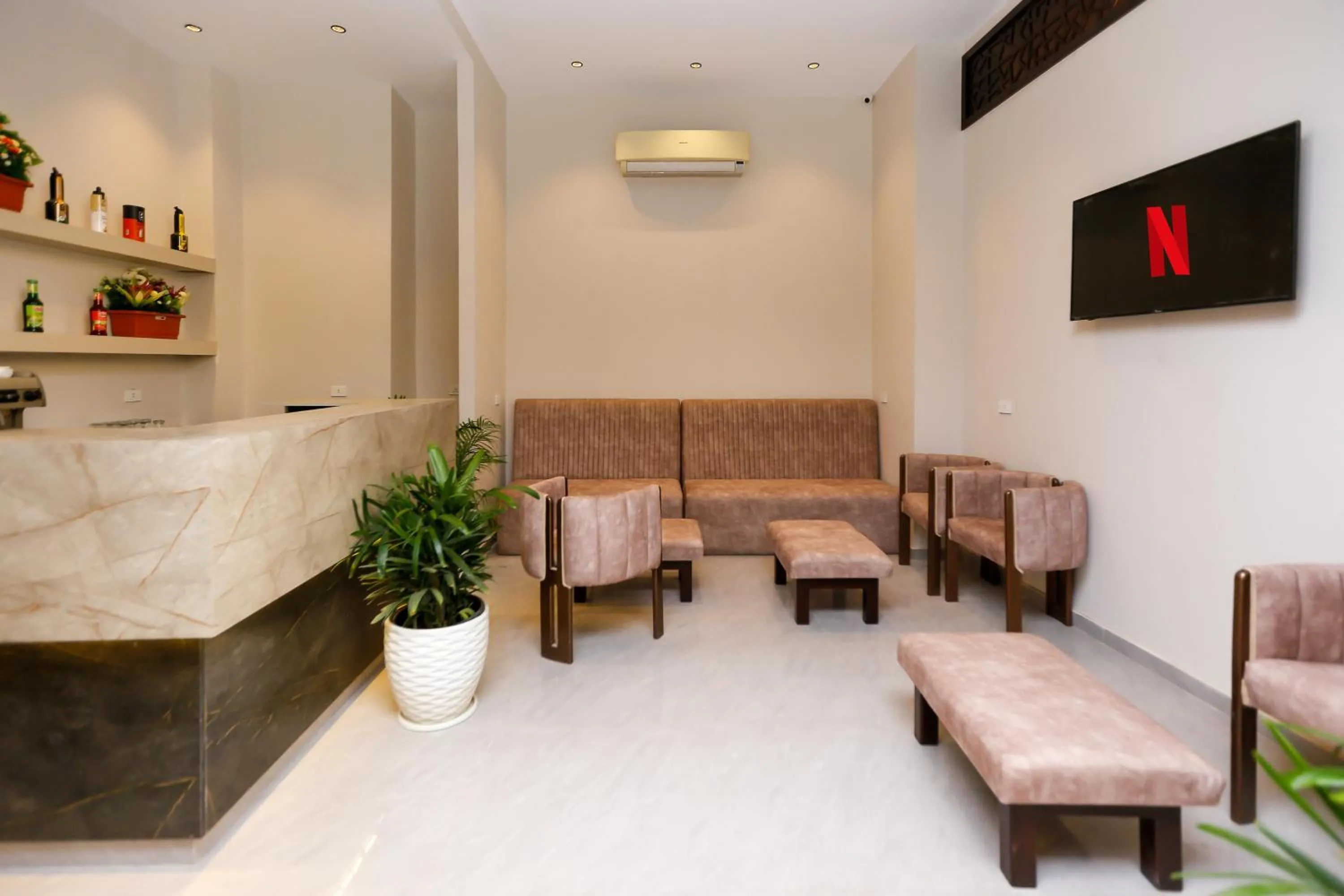 Lobby or reception in Pyramids Gem Plaza Boutique Hotel & Restaurant