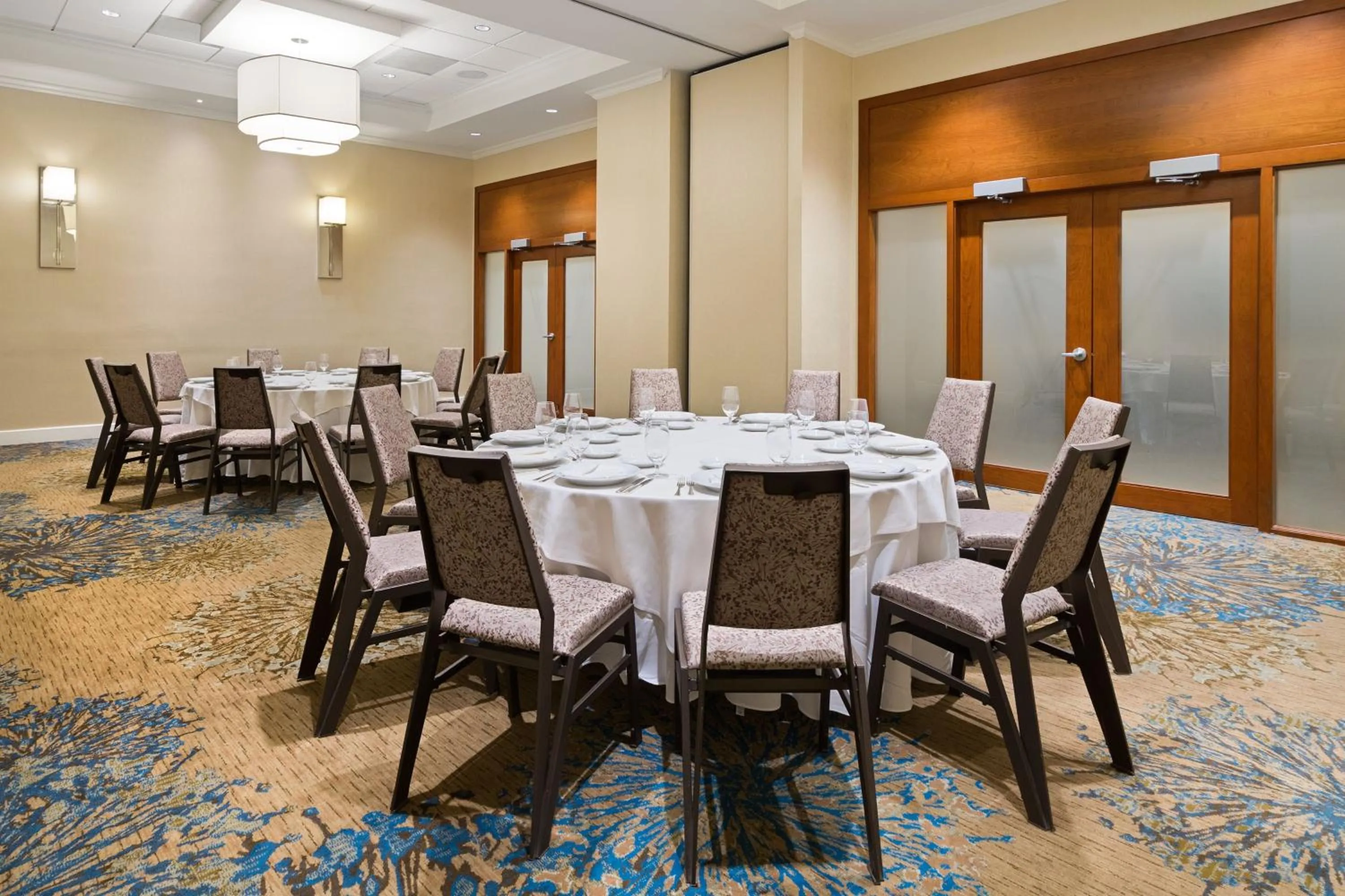 Restaurant/places to eat in The Westin Crystal City Reagan National Airport