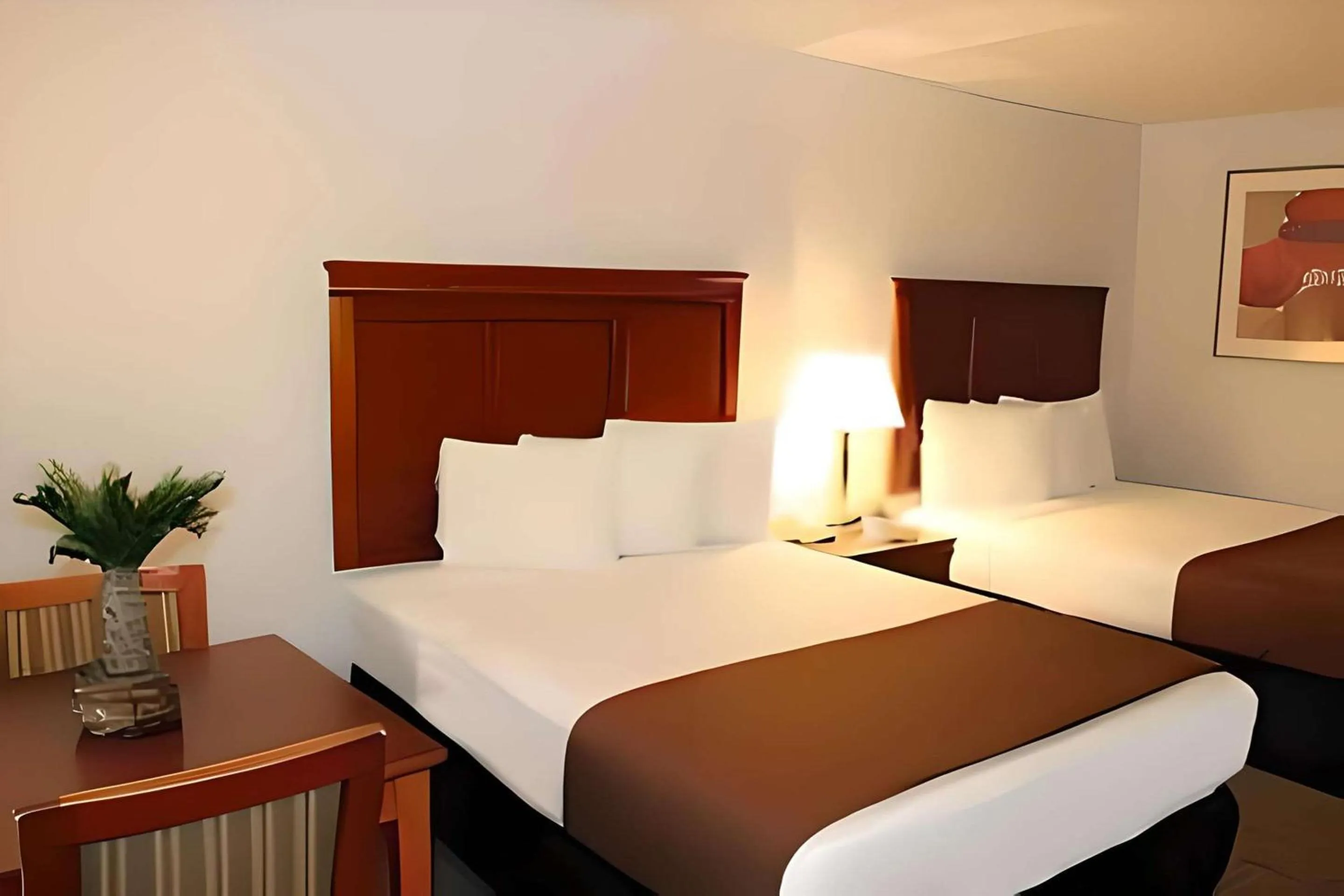 Bedroom, Bed in Rodeway Inn Santa Clara El Camino Real