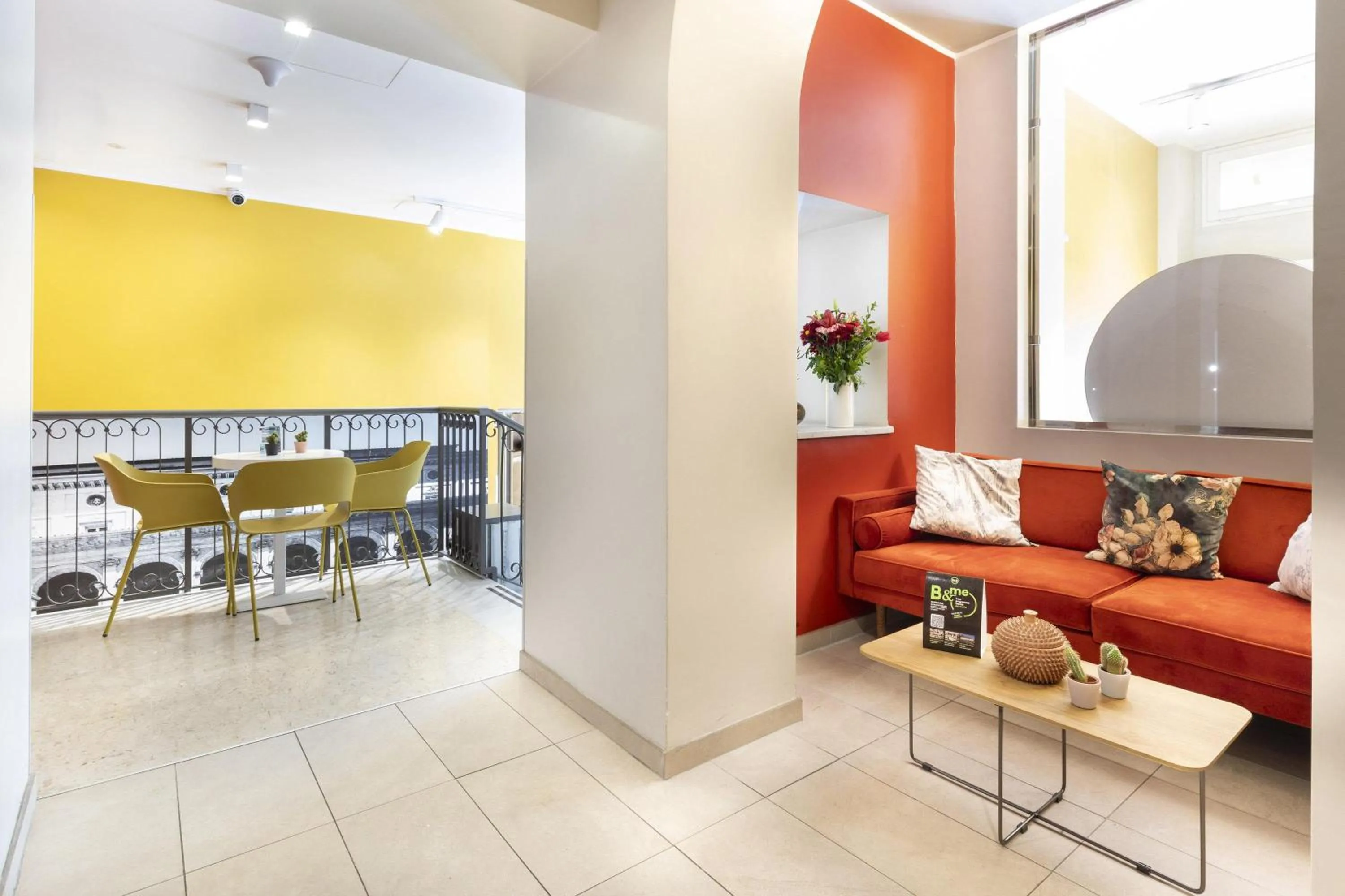 Lobby or reception in B&B Hotel Roma San Lorenzo Termini