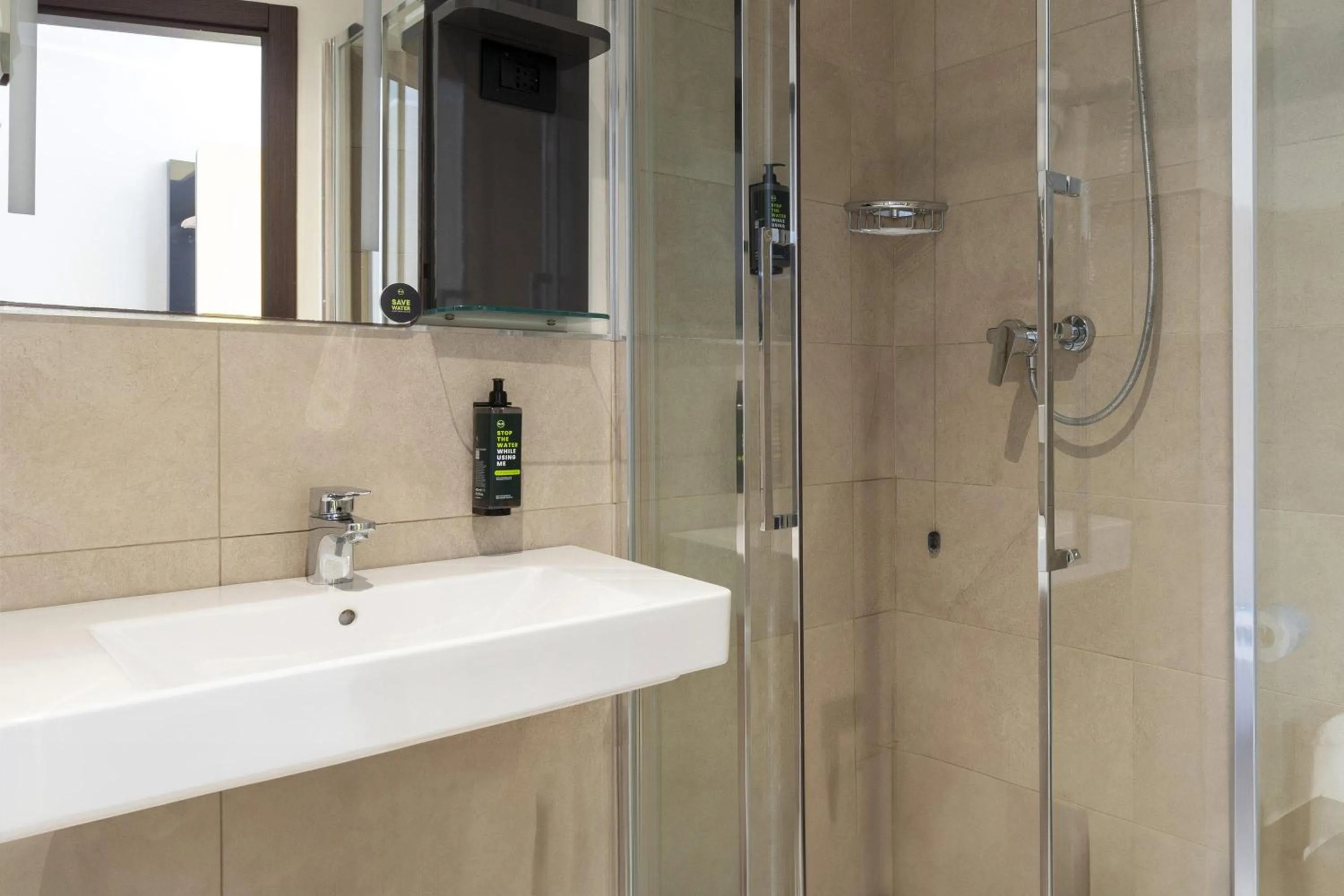 Bathroom in B&B Hotel Roma San Lorenzo Termini