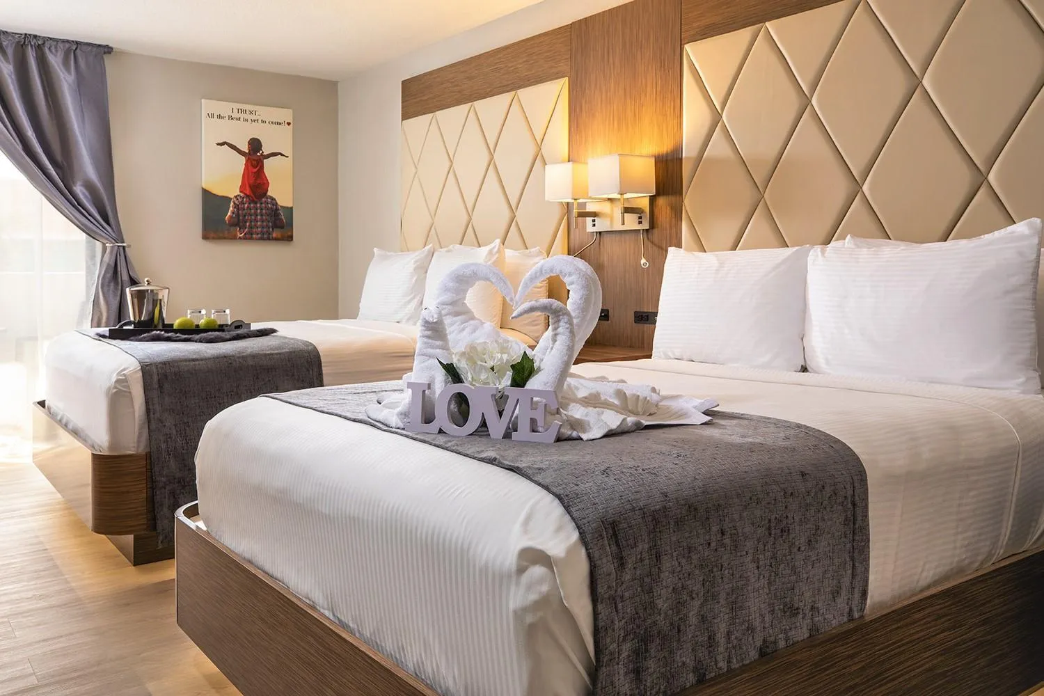 Bedroom, Bed in Palazzo Lakeside Hotel