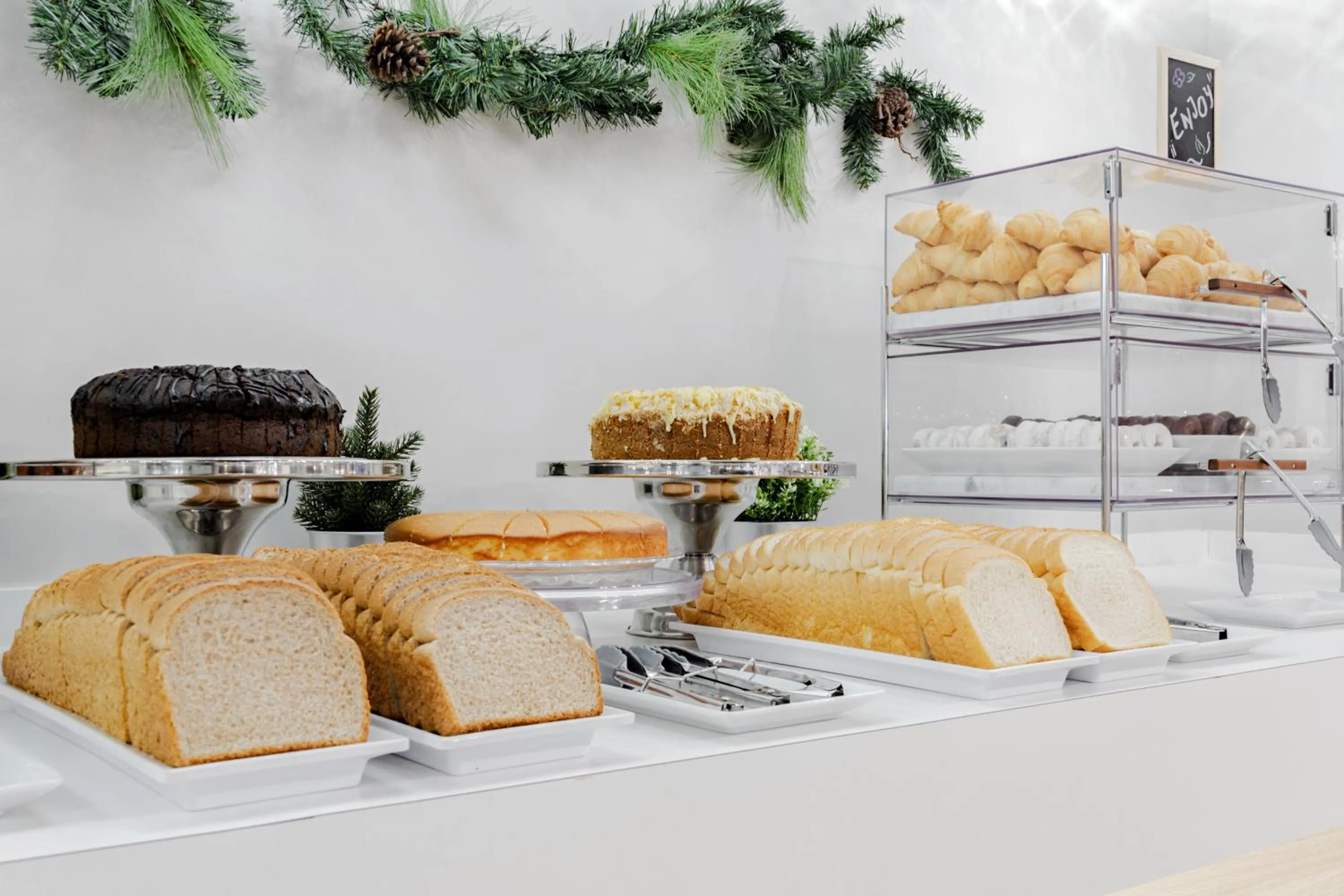 Breakfast in Palazzo Lakeside Hotel